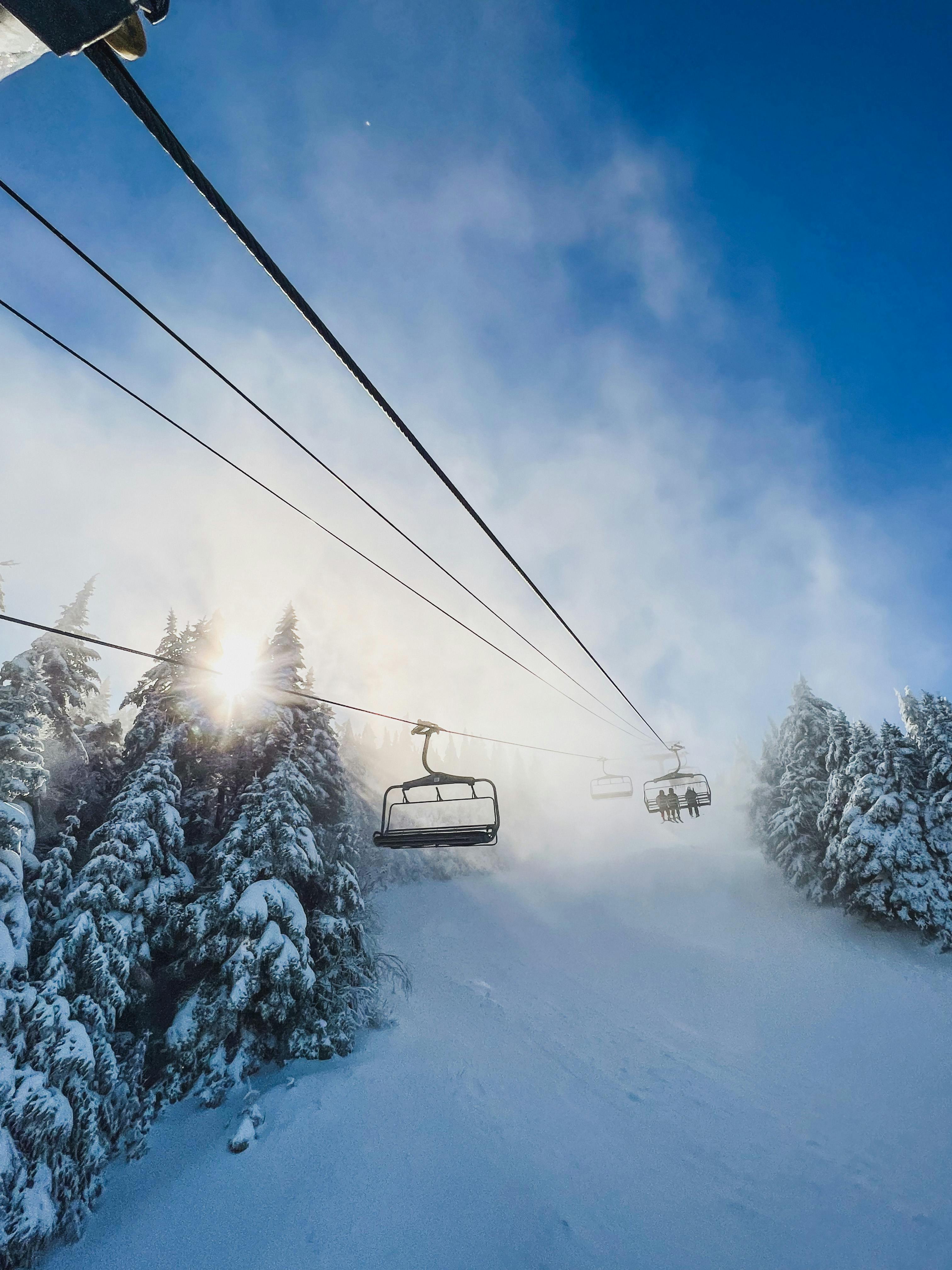 3024x4032 Ski Lift in Snowy Winter · Free