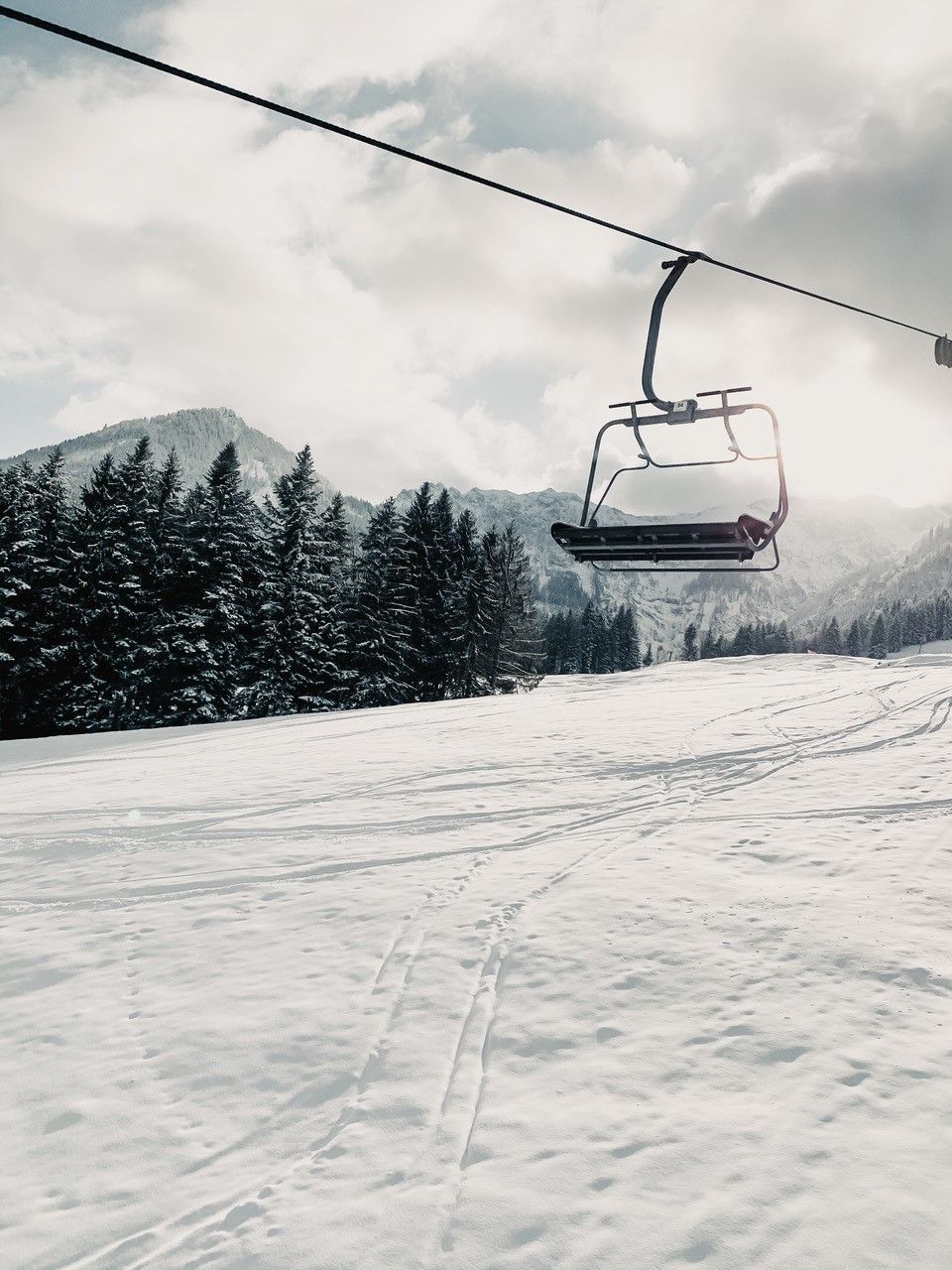 960x1280 Zahmer Kaiser ski resort. Tyrol in Austria