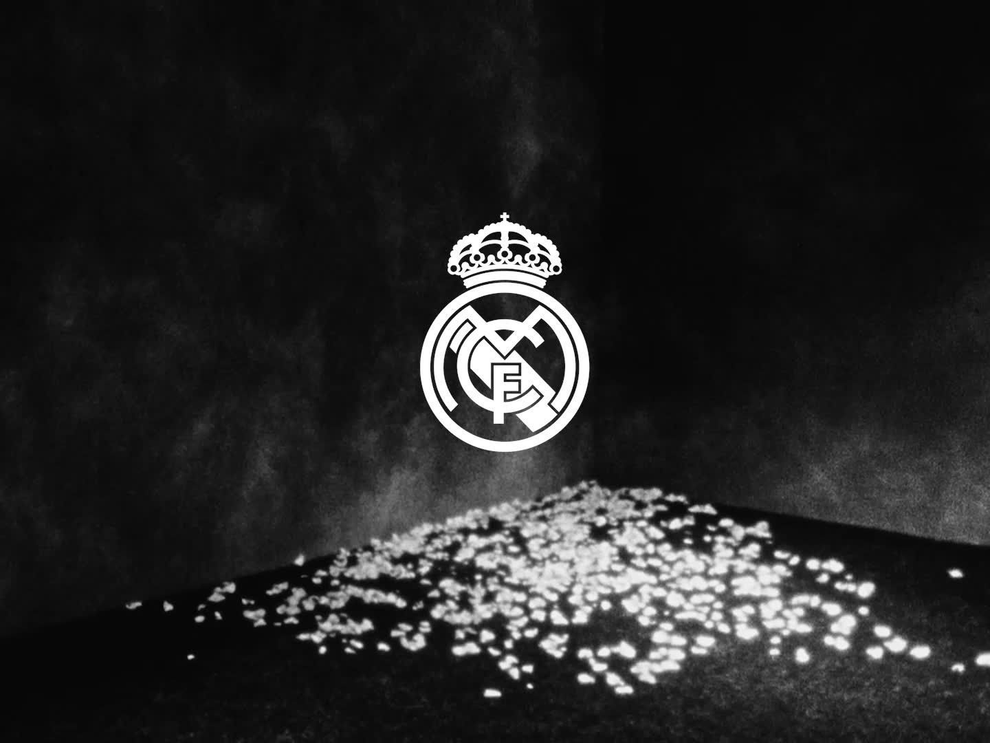 1440x1080 Y 3 X Real Madrid Campaign Vignette