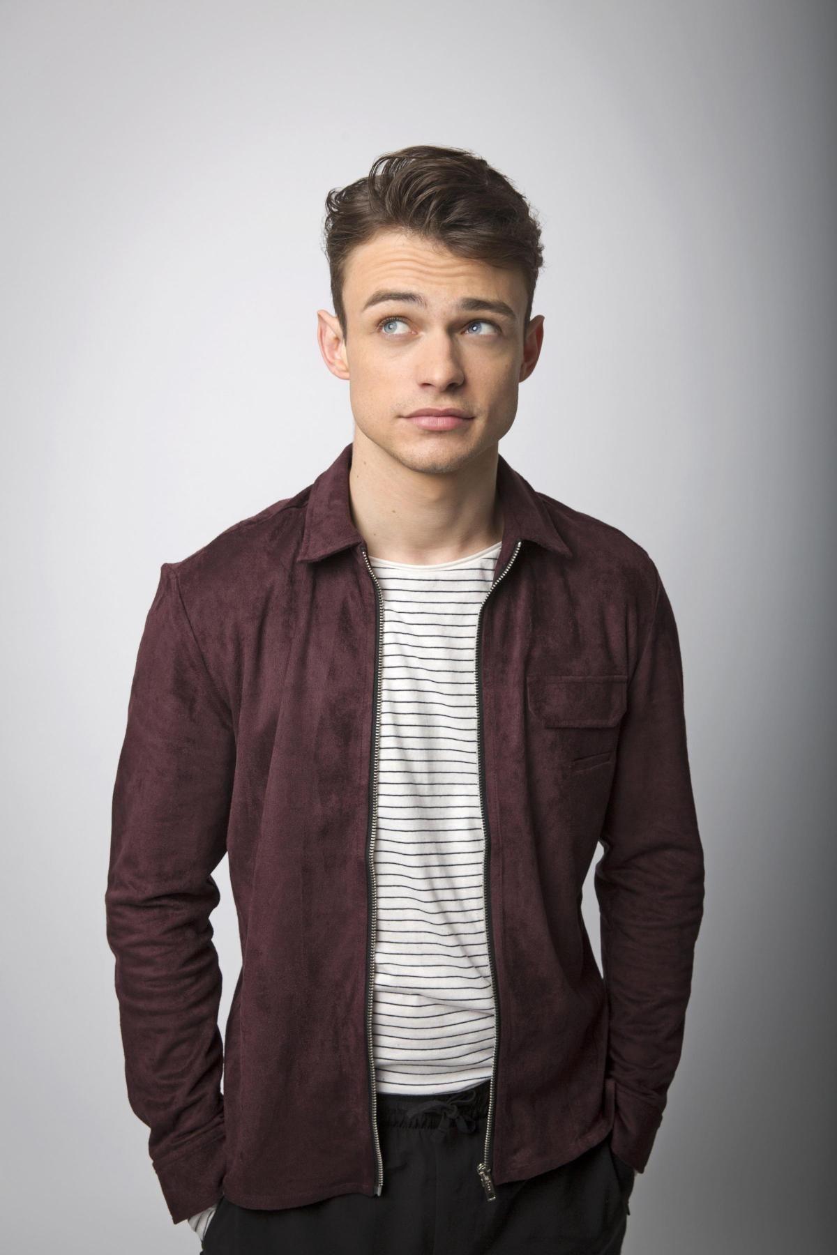 1200x1800 Thomas Doherty Wallpaper. Thomas doherty