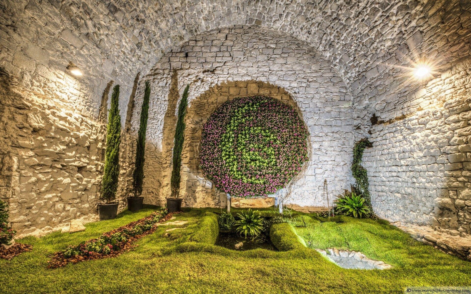 1920x1200 The Cathedral Basement Girona, Catalonia