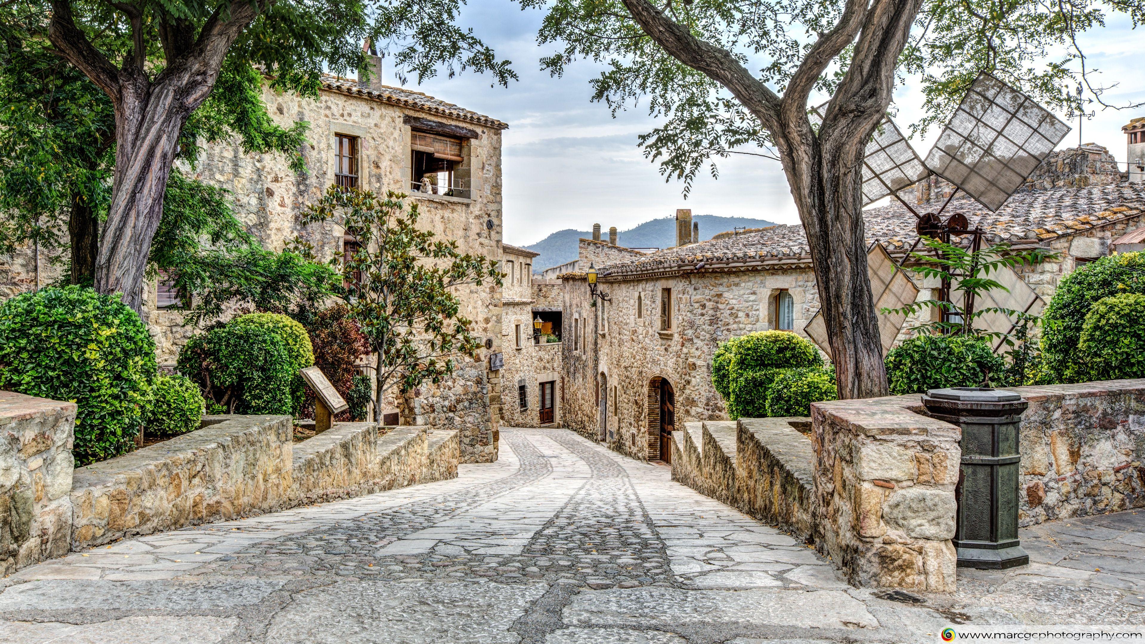 3840x2160 Catalonia free, (N 2663337077)