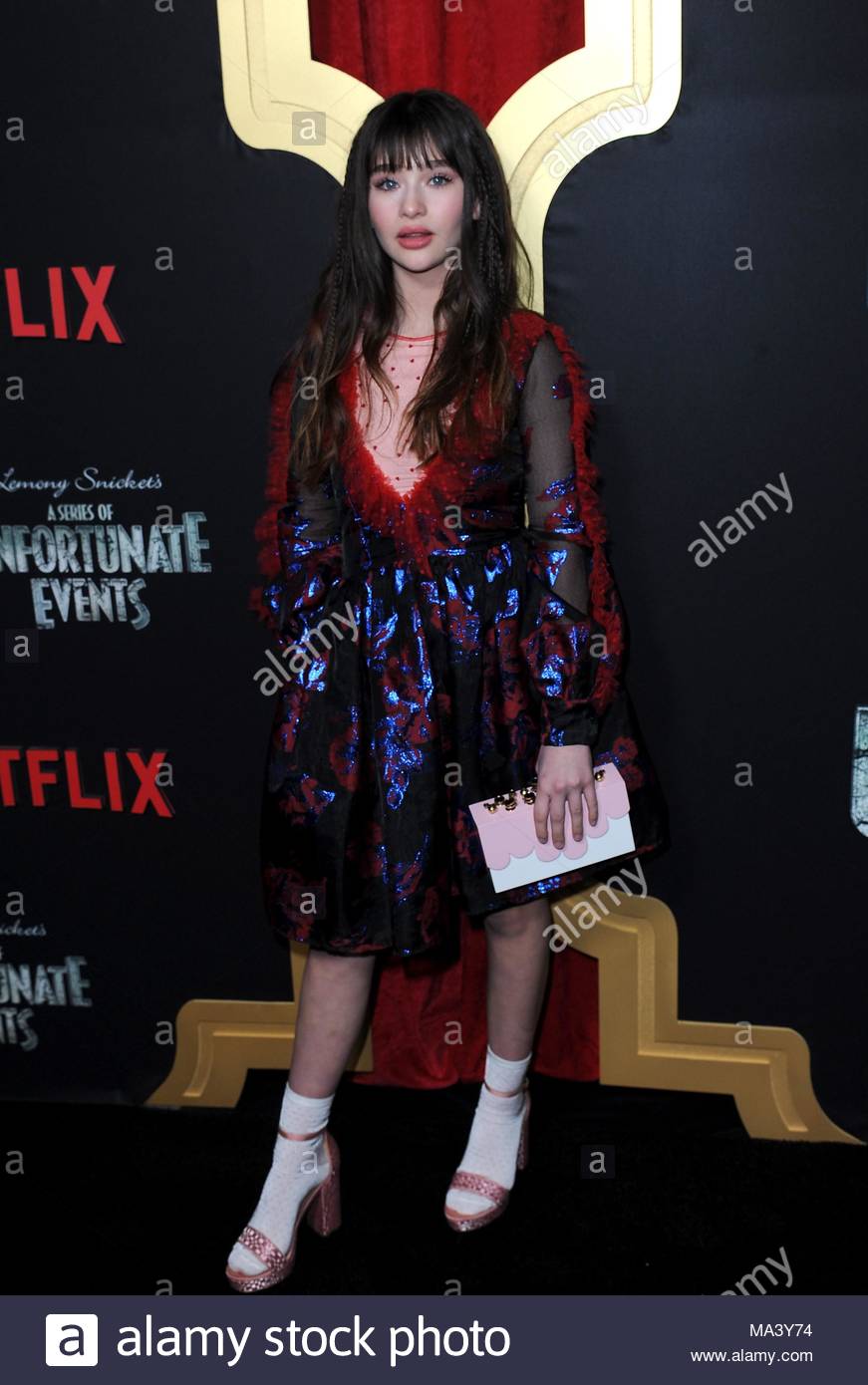 871x1390 Malina Weissman At Arrivals For Netflix A Series Of