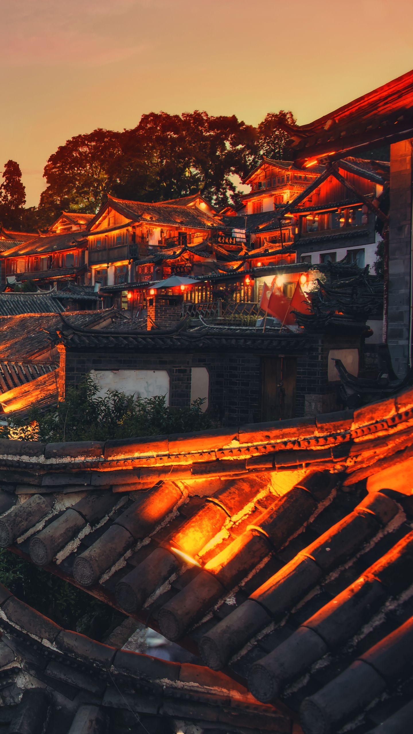 1440x2560 Desktop wallpaper: Man Made, Lijiang, China, Yunnan, Roof, Night, Village, Cities 4K free download for PC. 1099090