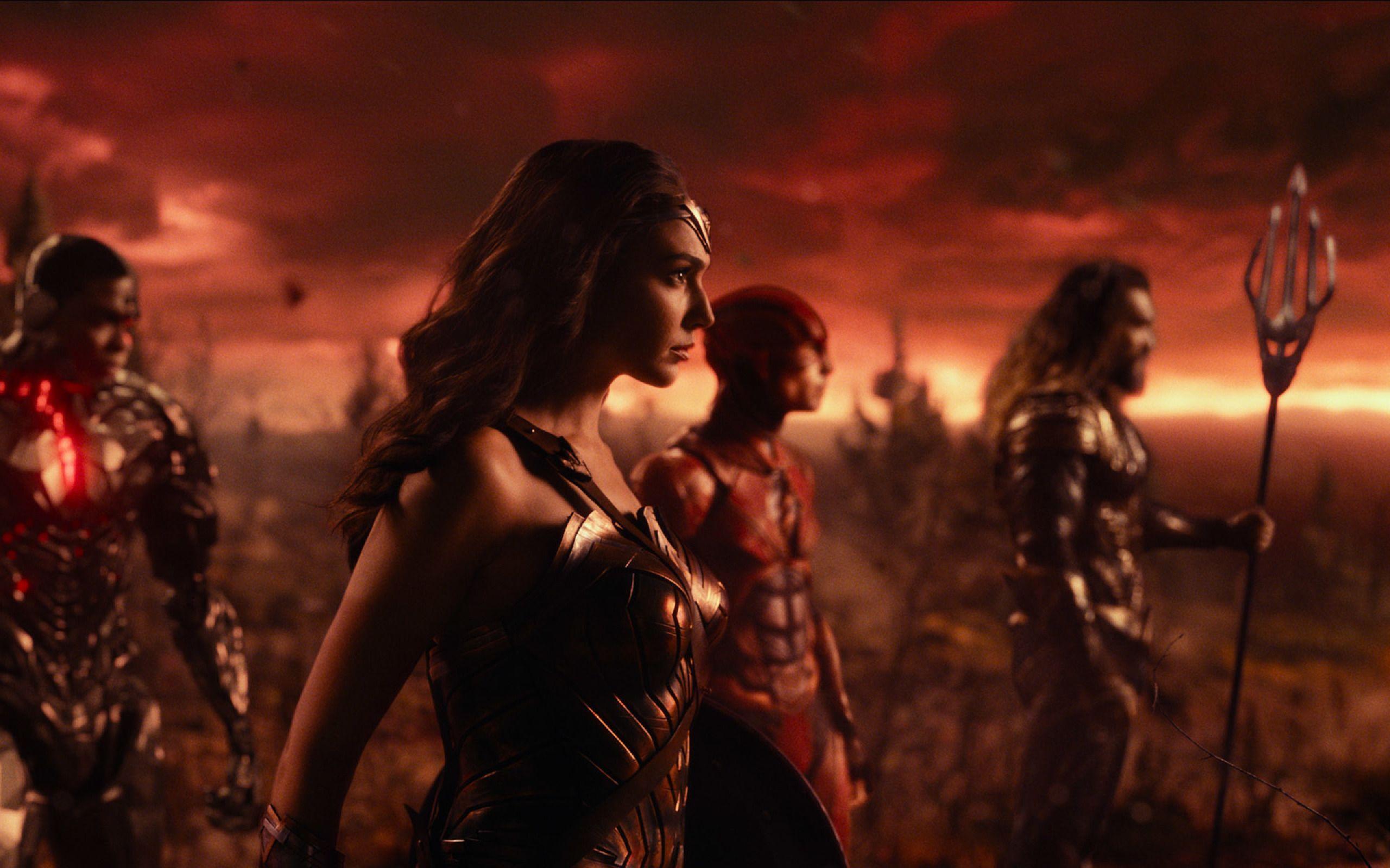 2560x1600 Aquaman, Cyborg, Flash, Gal Gadot And Wonder Woman