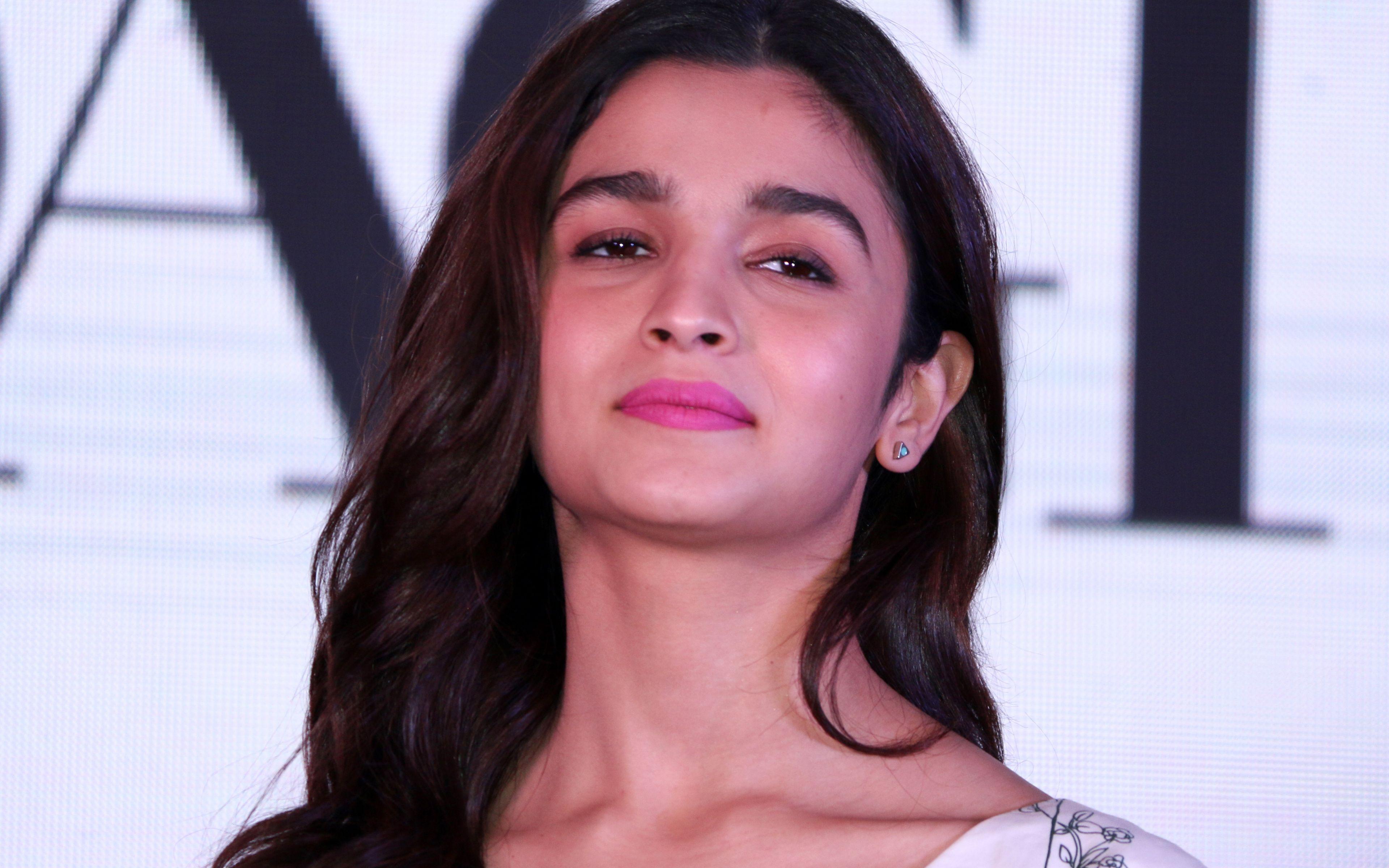 3840x2400 Wallpaper Alia Bhatt, Bollywood Actress Ultra HD Alia Bhatt