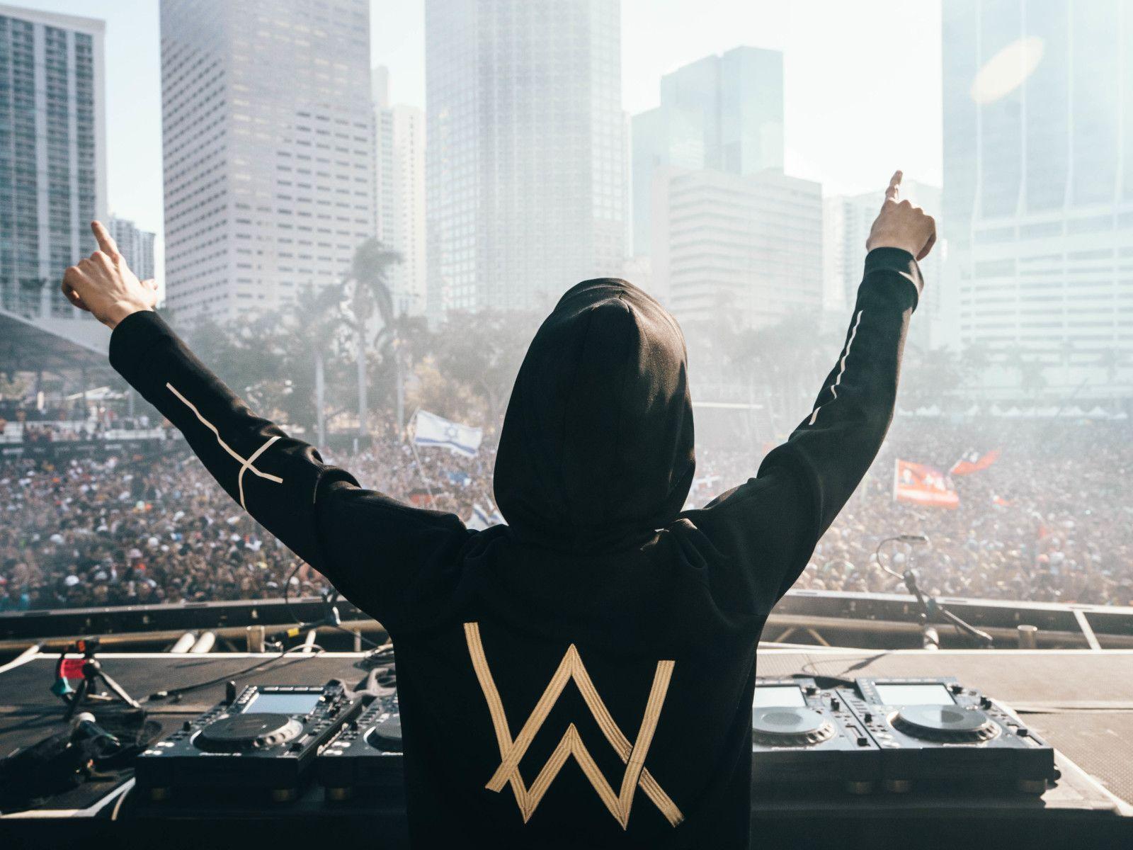 1600x1200 Alan Walker 2019 1600x1200 Resolution HD 4k Wallpaper