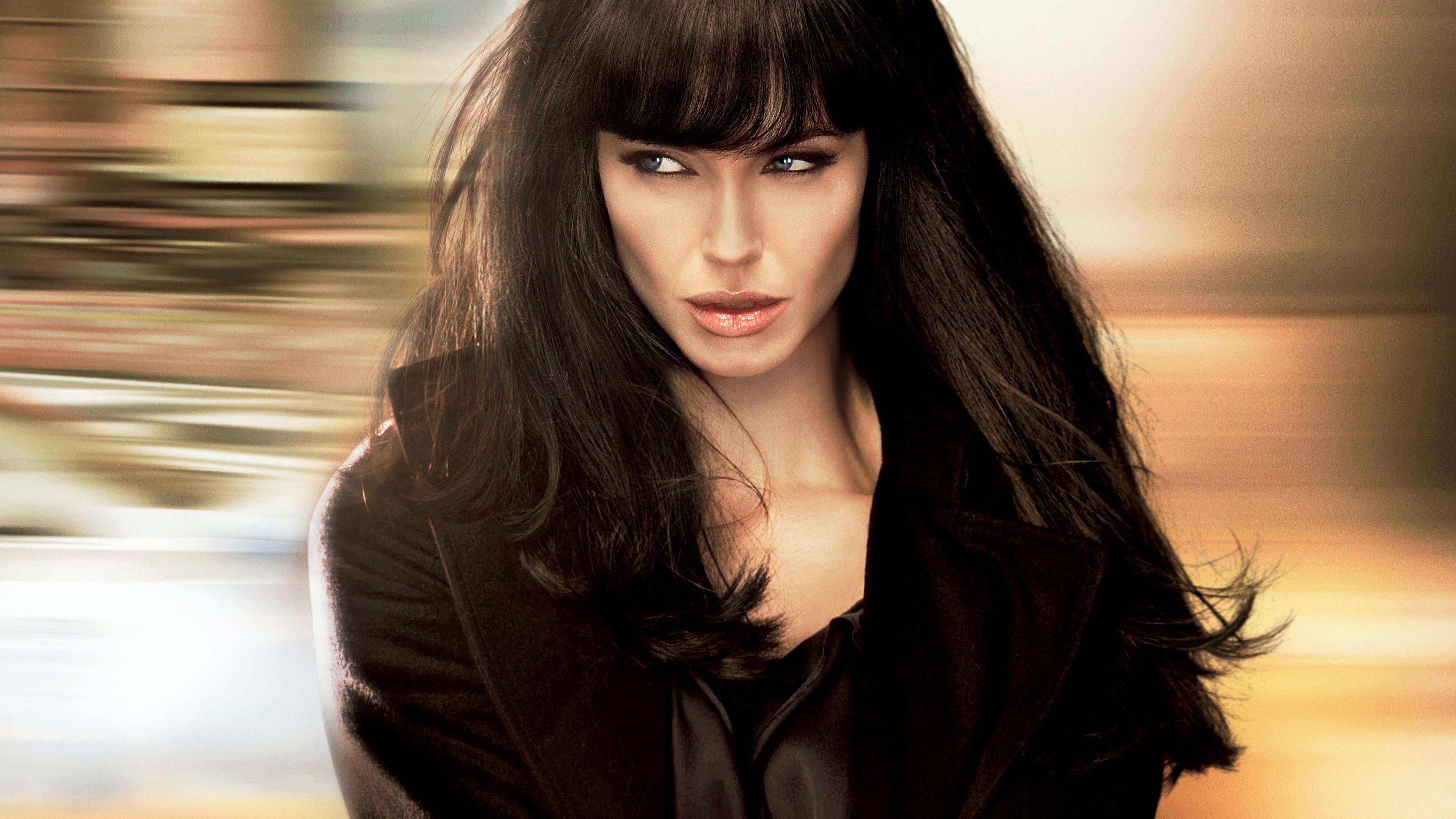 3840x2160 Angelina Jolie Salt Wallpaper