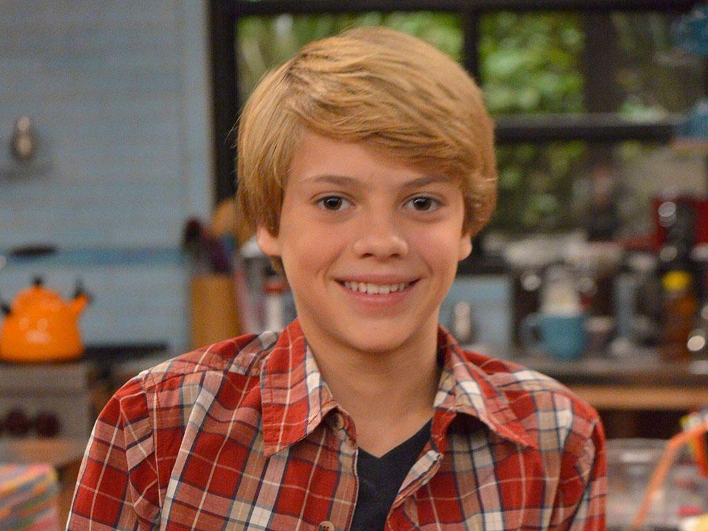 1024x768 Free download Henry Danger On Set of the New Movie [1024x768]