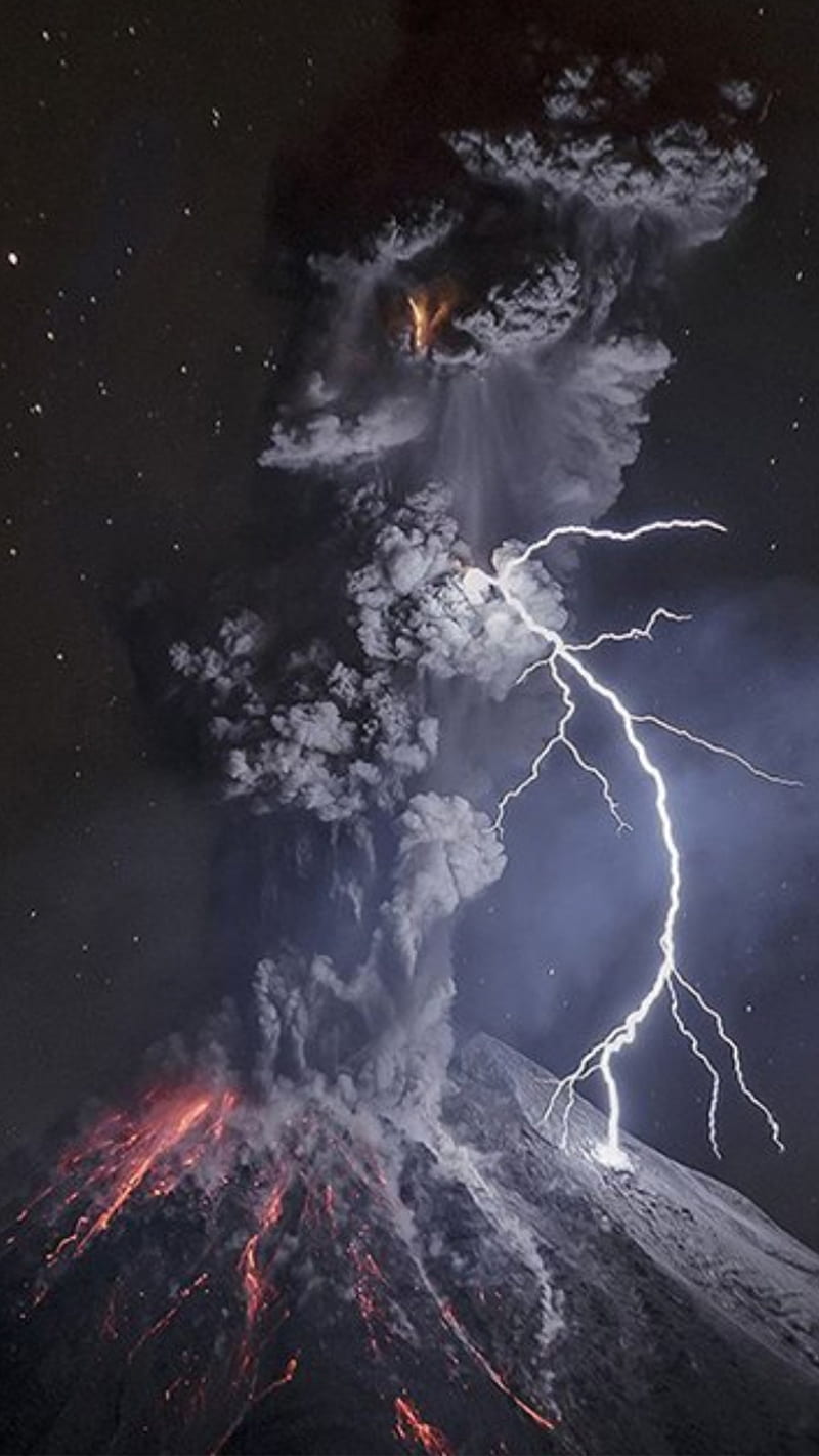 800x1422 HD volcano eruption lightning wallpaper