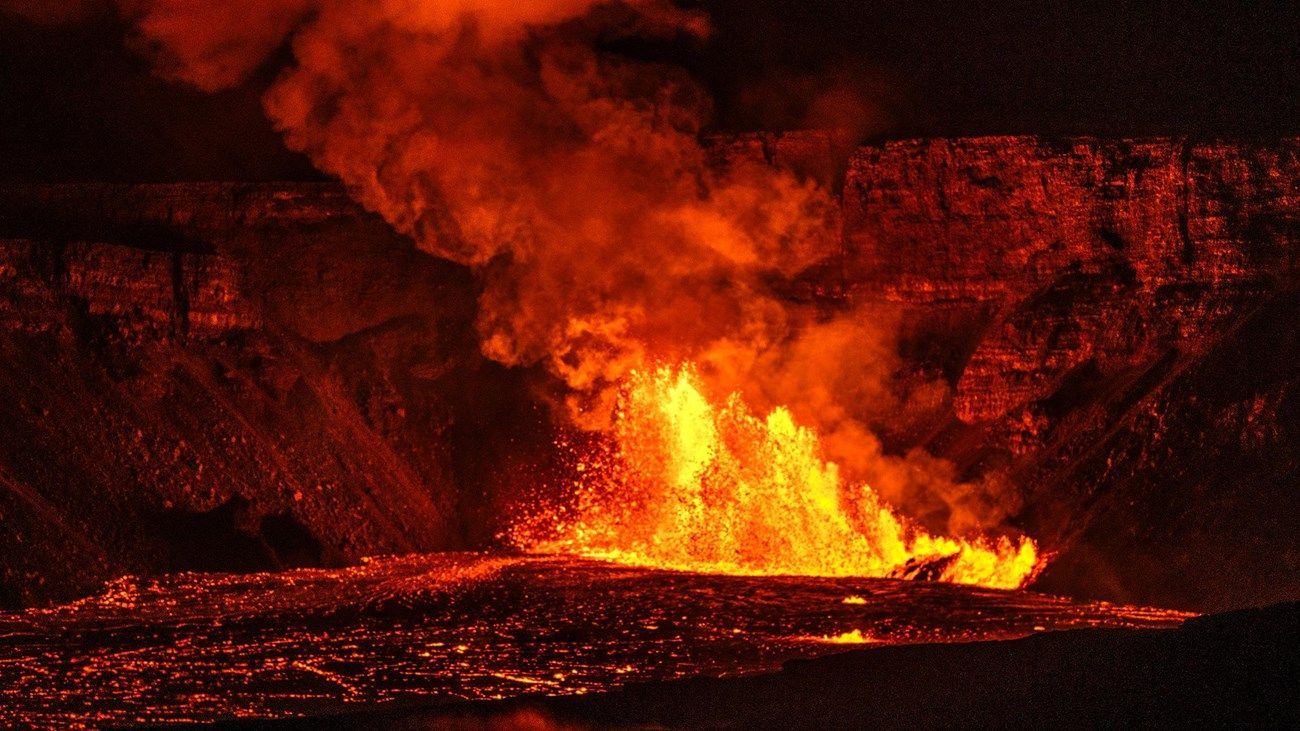 1300x731 Eruptionsʻi Volcanoes National Park (U.S. National Park Service)