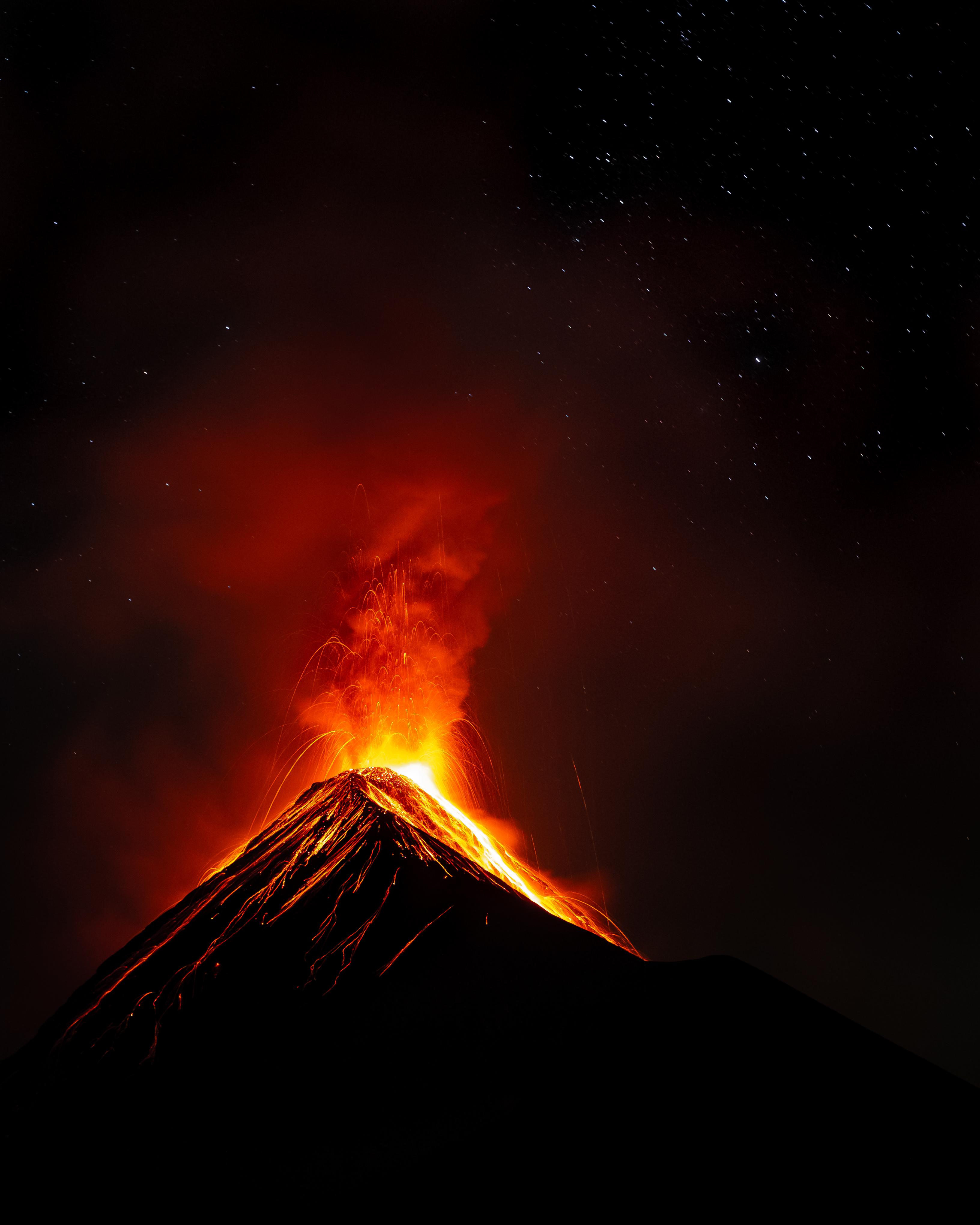 3264x4080 Interesting Photo of the Day: Evening Eruption