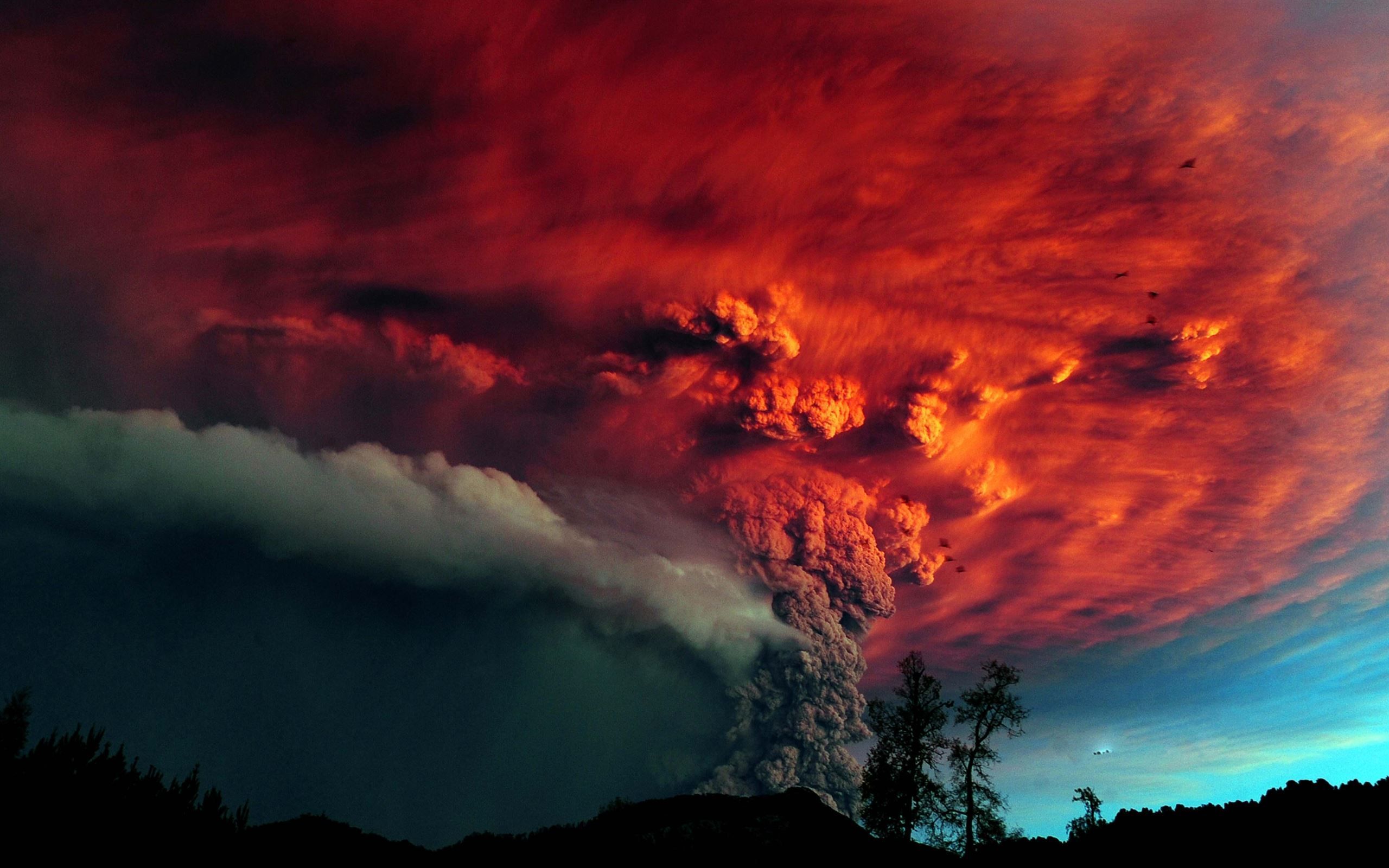 2560x1600 VOLCANO EXPLOSION MacBook Air Wallpaper Download