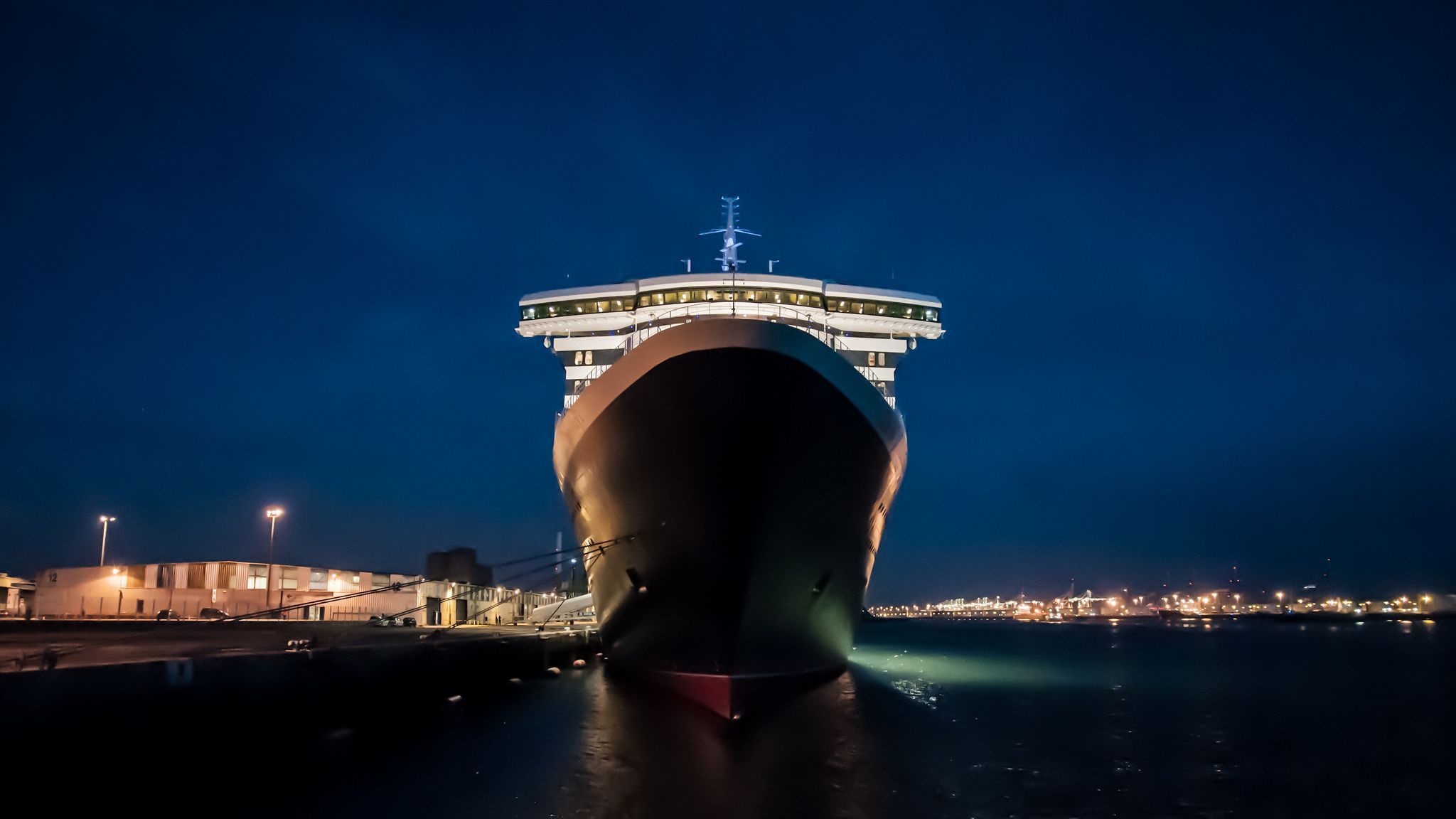 2048x1152 Wallpaper night, port, France, Queen Mary Le Havre for mobile and desktop, section другая техника, resolution 2048x1152