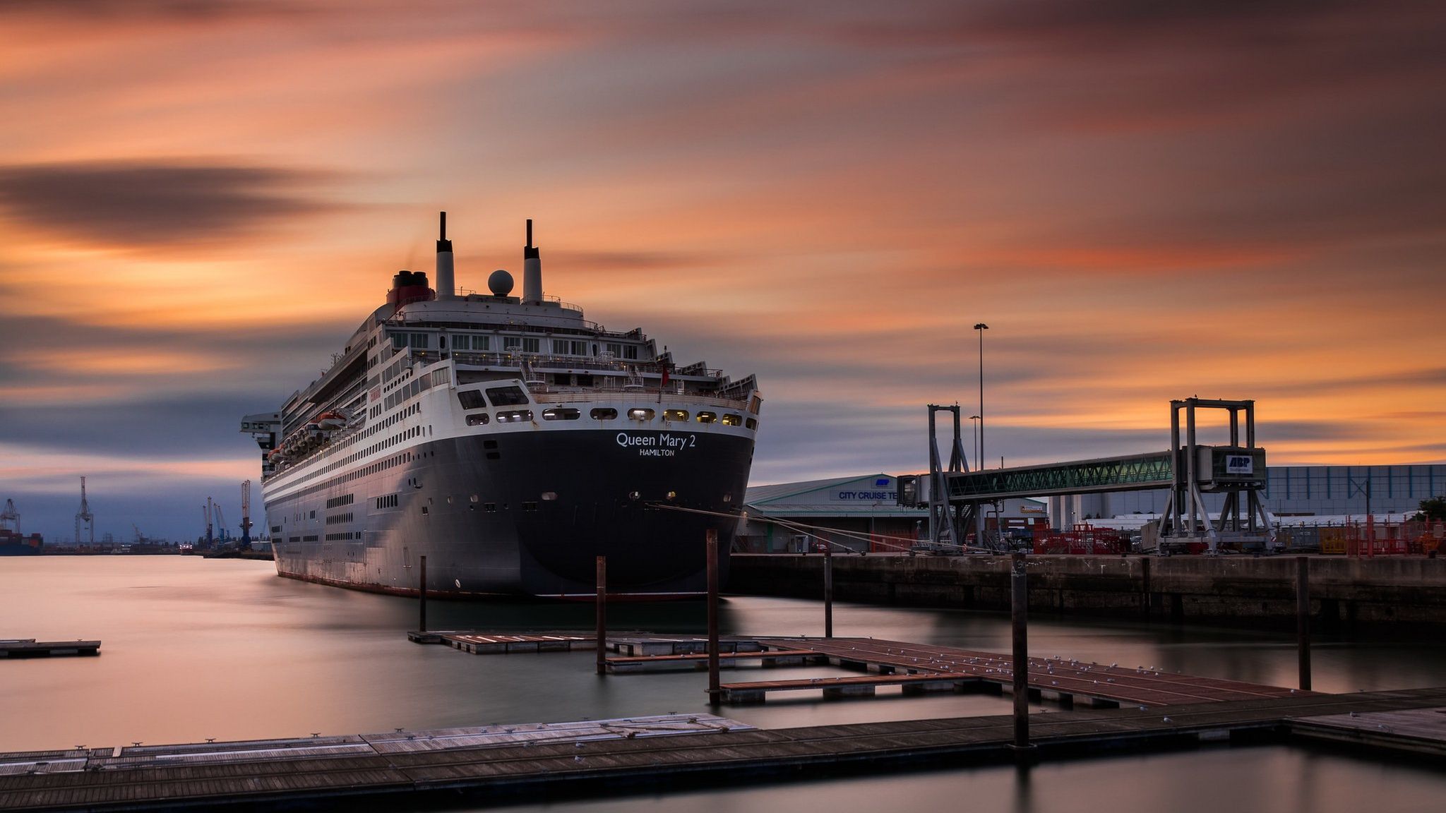 2048x1152 Wallpaper sunset, Queen Mary Docks, Southampton for mobile and desktop, section город, resolution 2048x1152