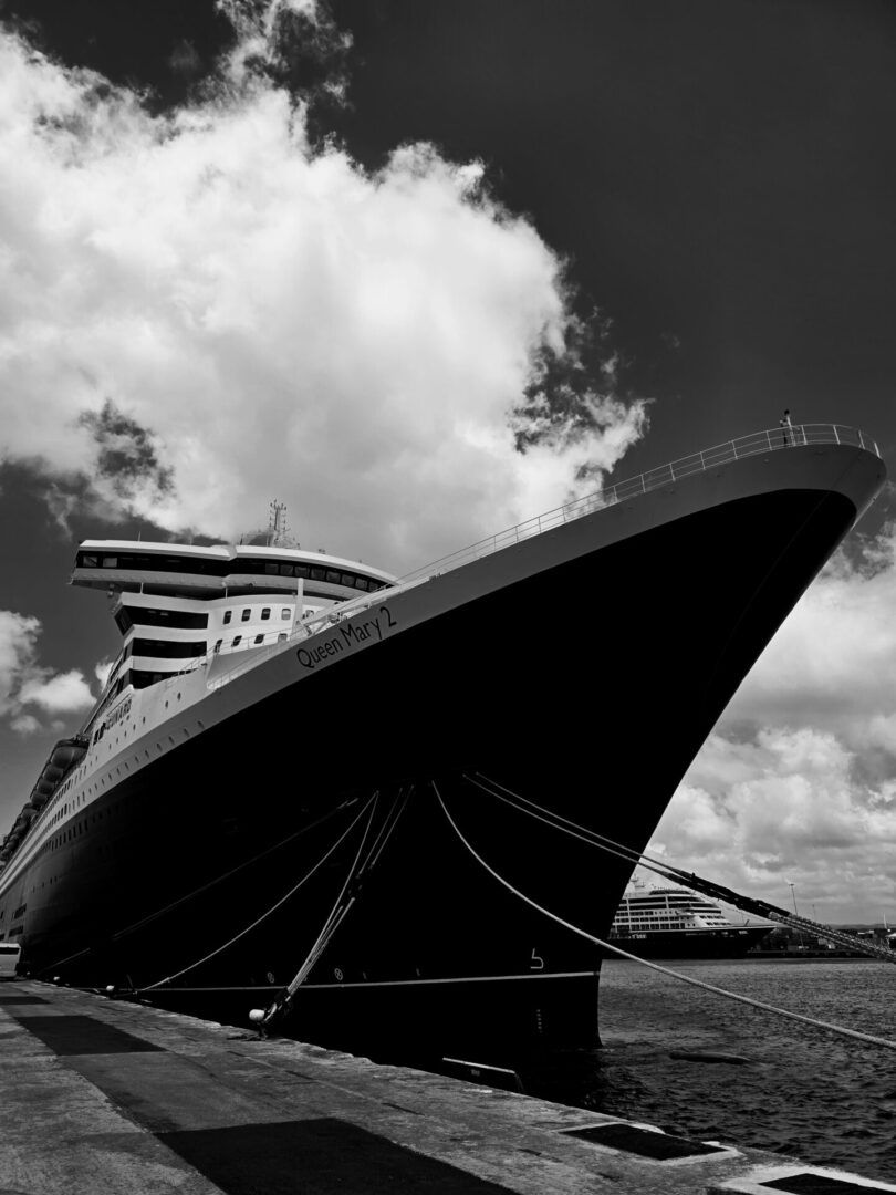 810x1080 Caribbean Queen