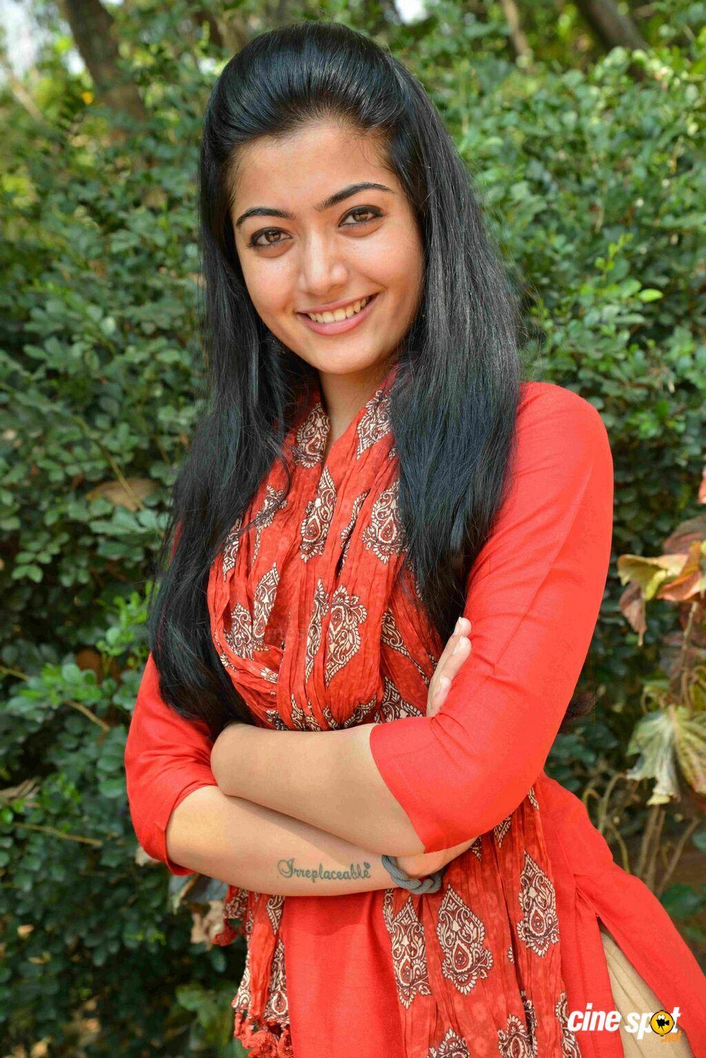 1024x1534 Rashmika Mandanna at Kirik Party Film Launch (3)