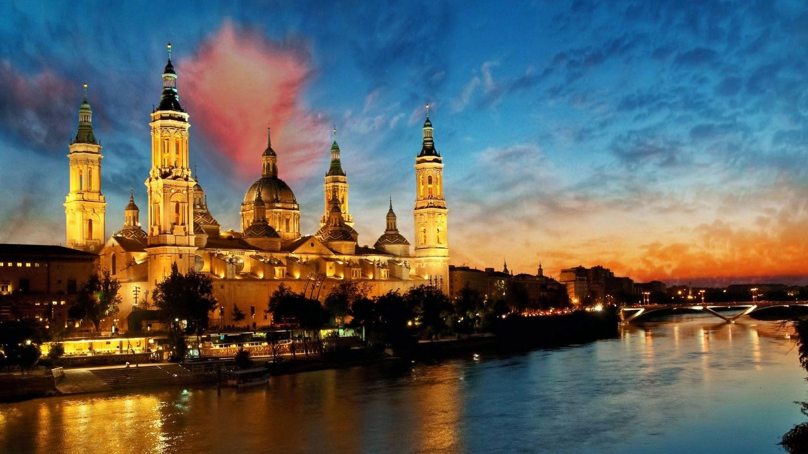 1600x900 Basilica Of Our Lady Of The Pillar Zaragoza Wallpaper