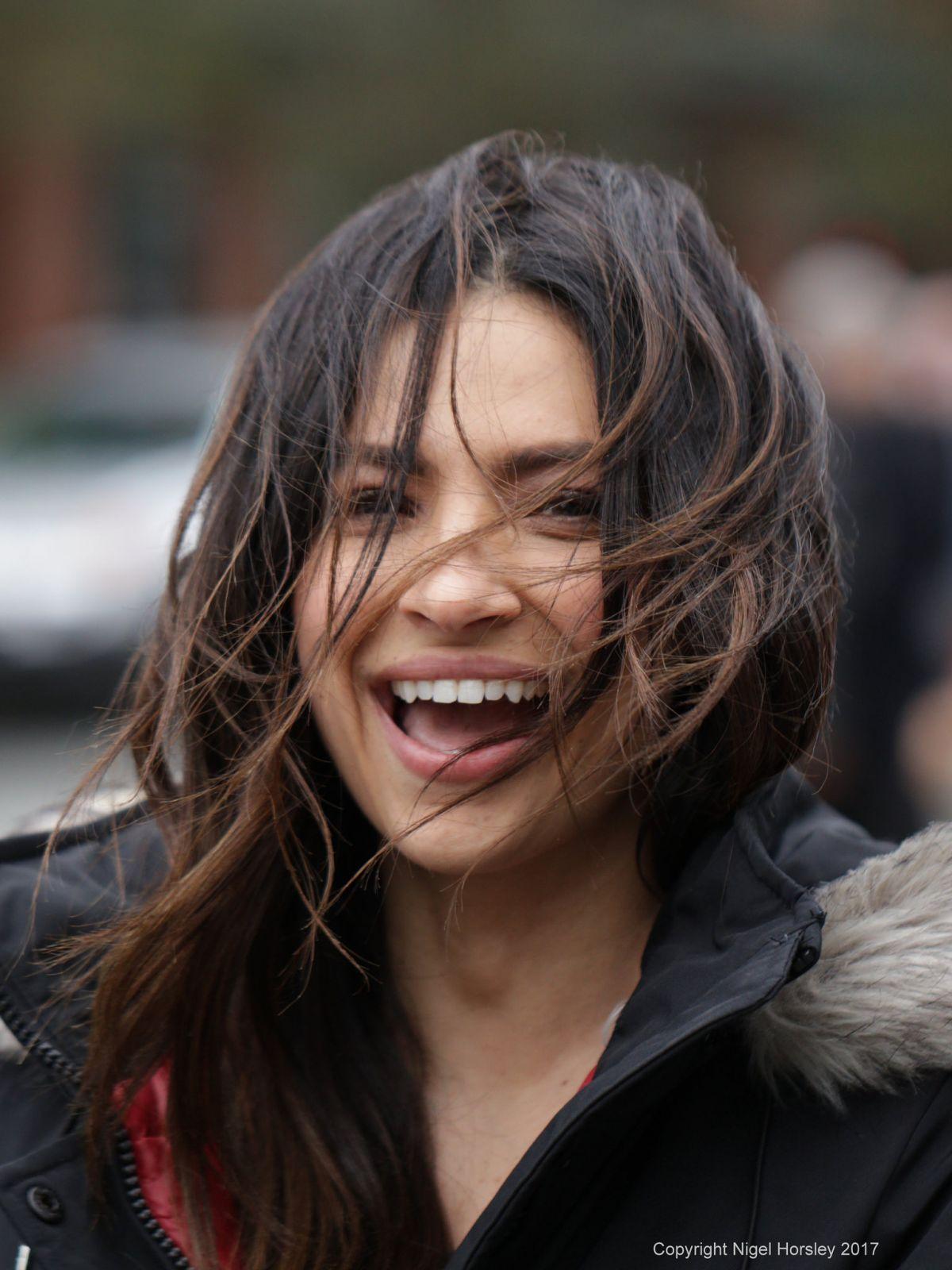 1200x1600 FLORIANA LIMA On The Set Of Supergirl In Vancouver 04 07 2017