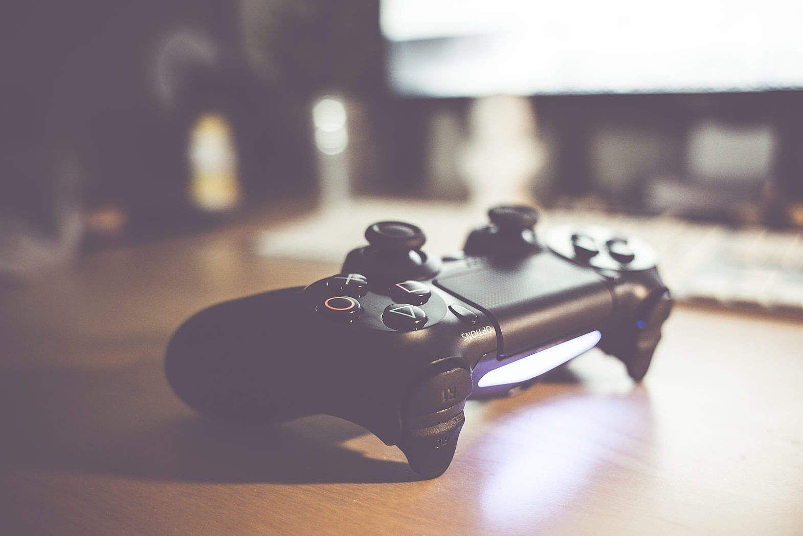 1570x1047 Playstation 4 Gaming Controller Free