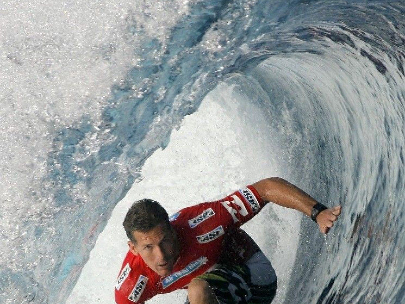 1600x1200 Autopsy: Surfer Andy Irons died from heart attack, drugs