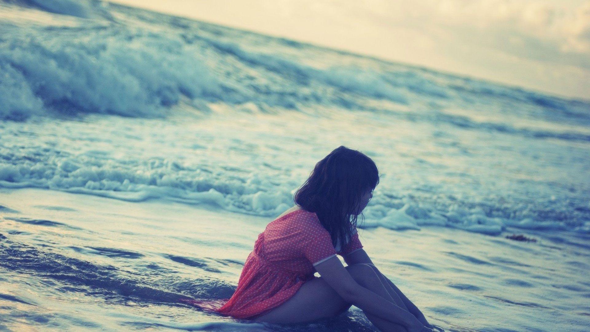 1920x1080 Hình nền buồn cho Facebook - Cô gái trên bãi biển - Tải xuống hình nền & hình nền HD