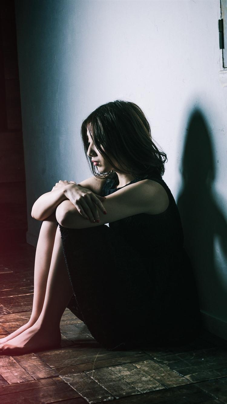 750x1334 Sadness Girl, Sit On Floor 750x1334 IPhone 8 7 6 6S Wallpaper