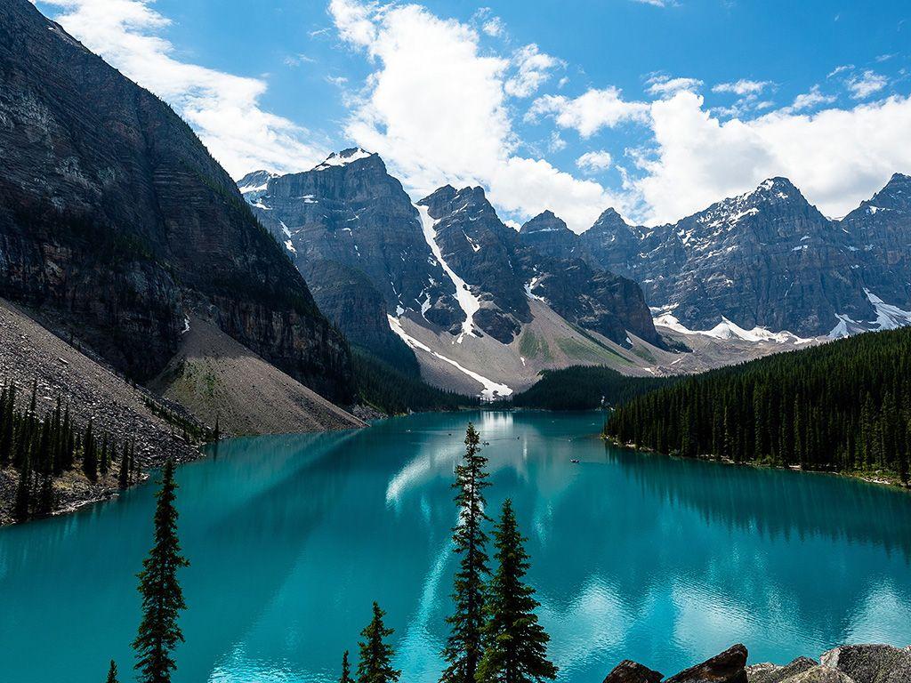 1024x768 Lake Louise Mountain Lake Fantastic Nature Wallpaper