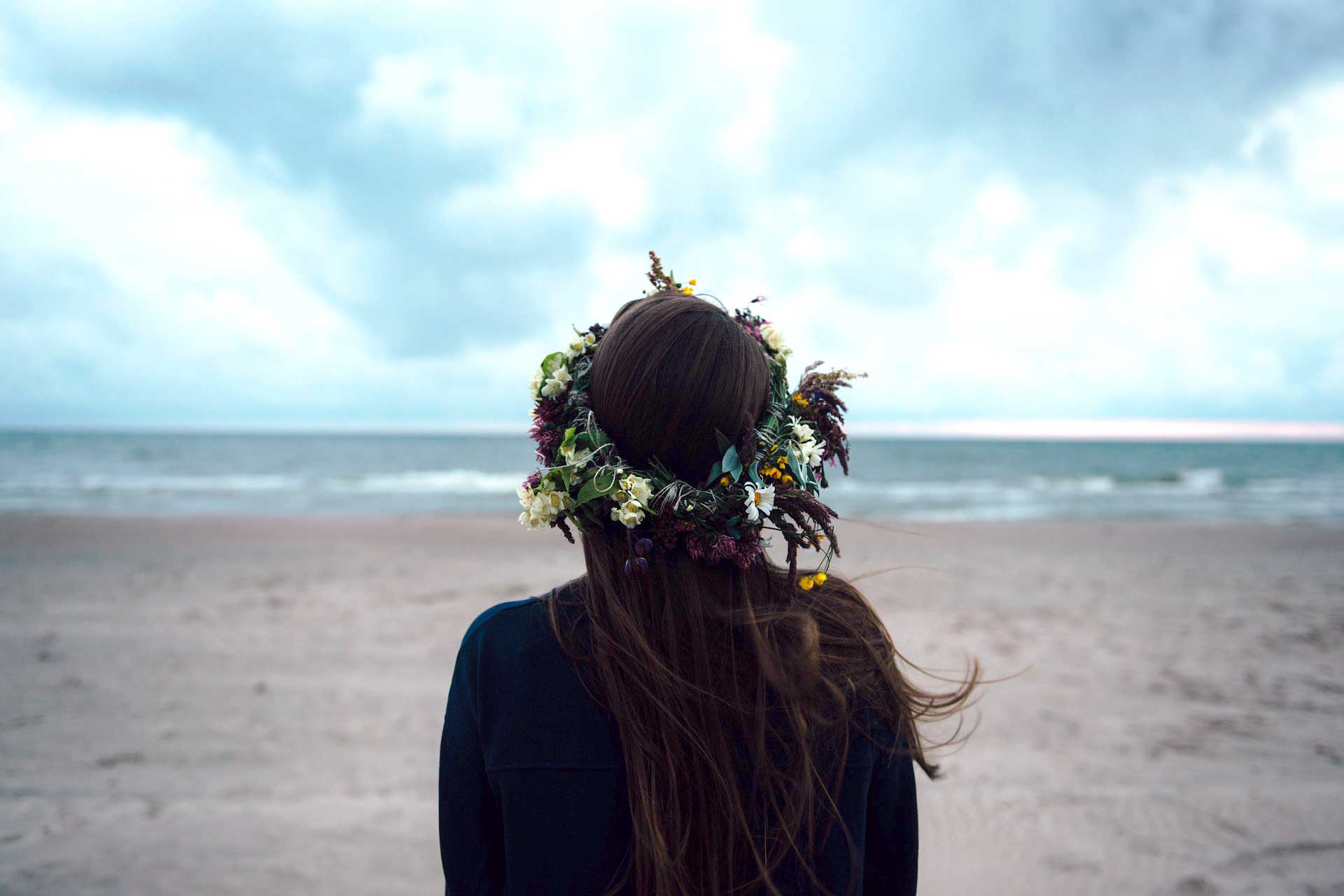 1920x1281 Heart Touching HD Sad Girl Wallpaper for Broken Heart Alone Girl