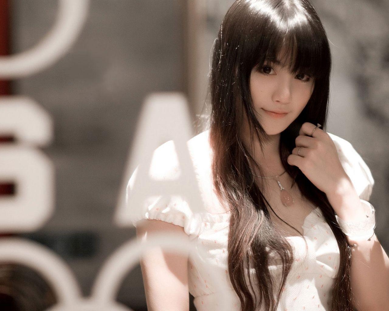 1280x1024 Free download pretty asian girl with black long hair wallpaper