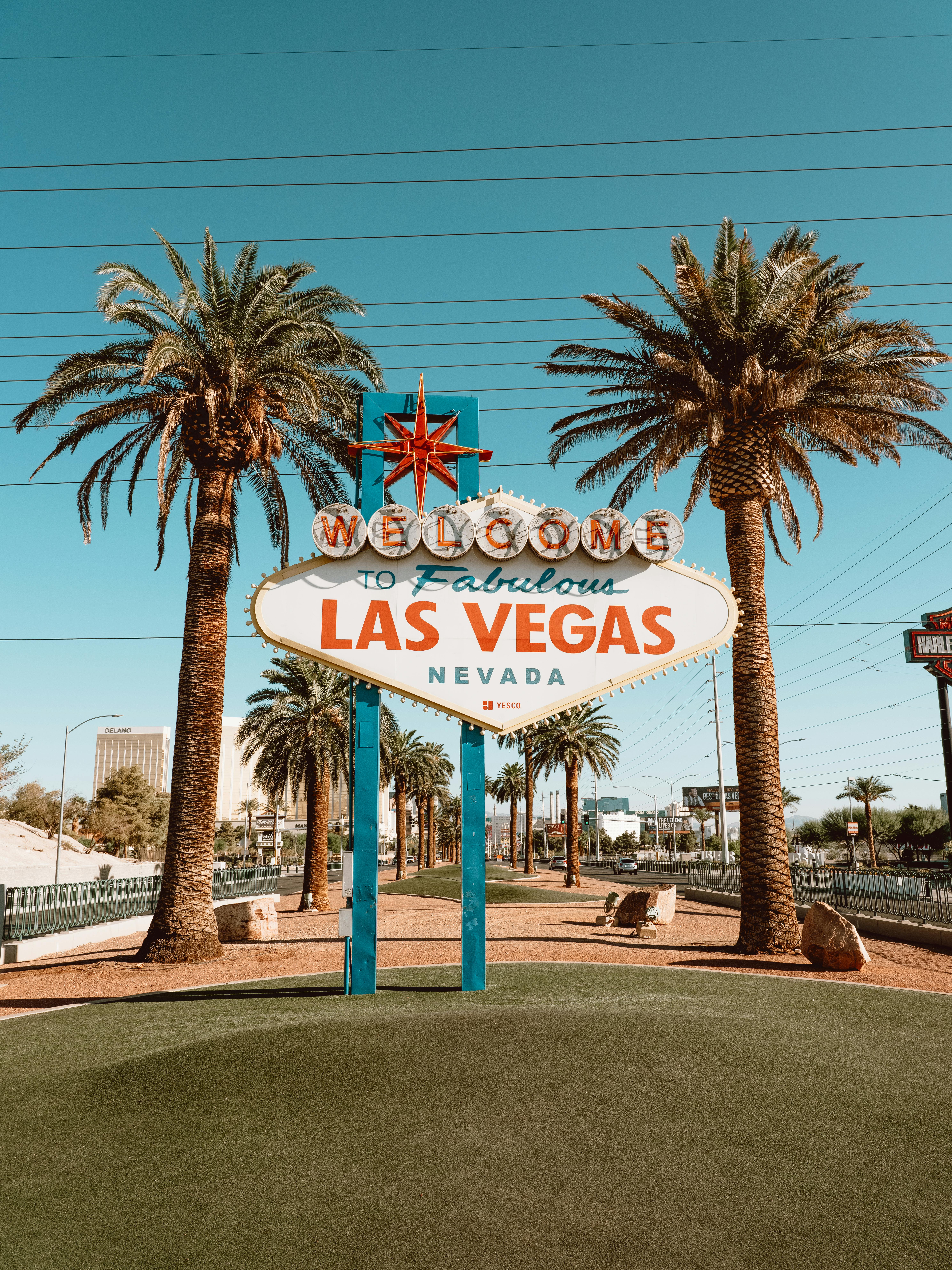5953x7937 Sign on Entrance to Las Vegas · Free