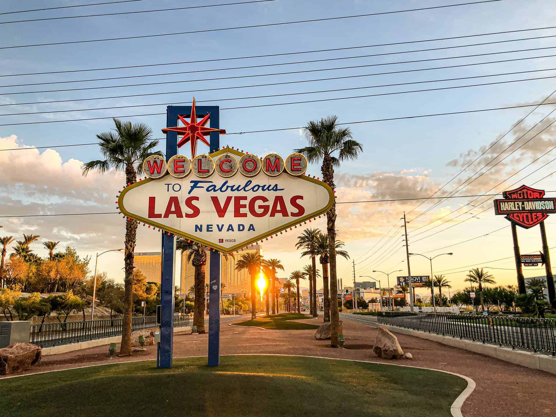 1920x1440 The Most Iconic Places to Visit in Las Vegas