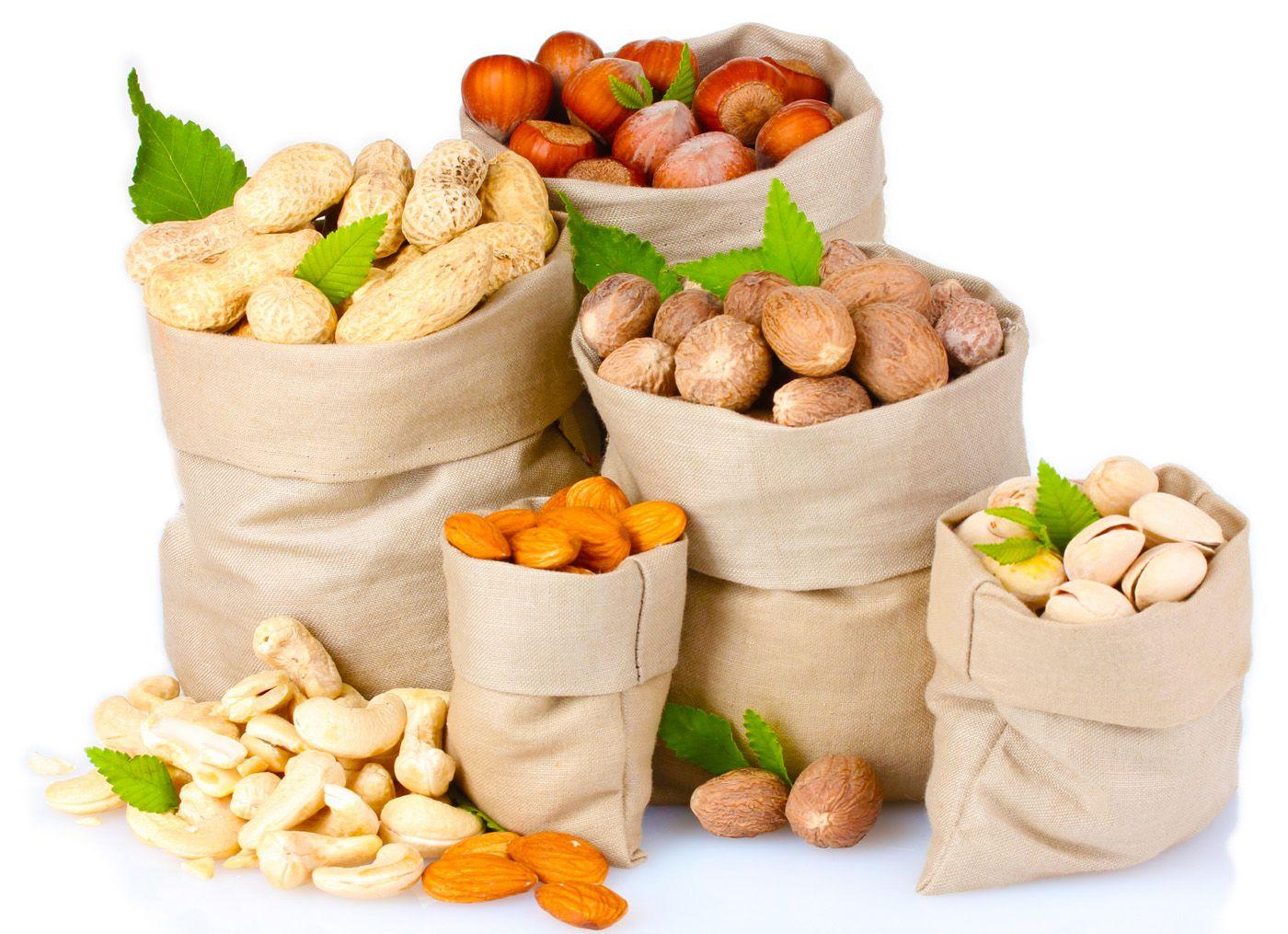 1400x1015 Nuts 30893
