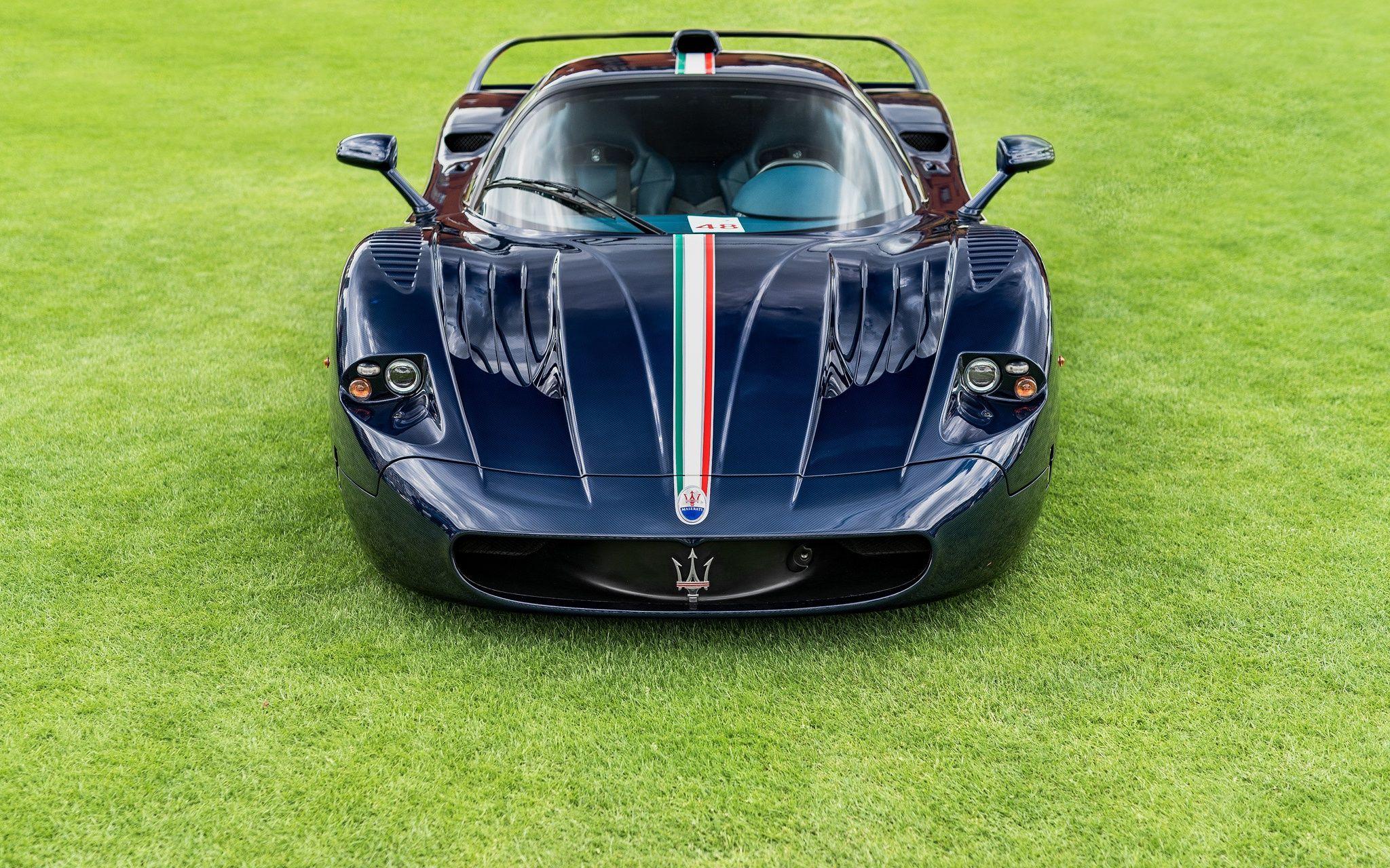 2048x1280 Maserati MC12 on the Grass HD Wallpaper. Background Image