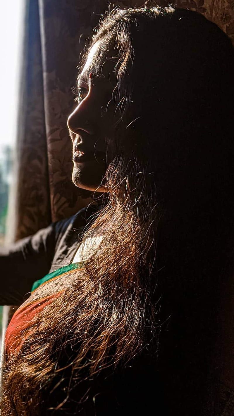 800x1423 Anumol, actress, film, kerala, malayalam, mallu girl, mollywood, HD phone wallpaper