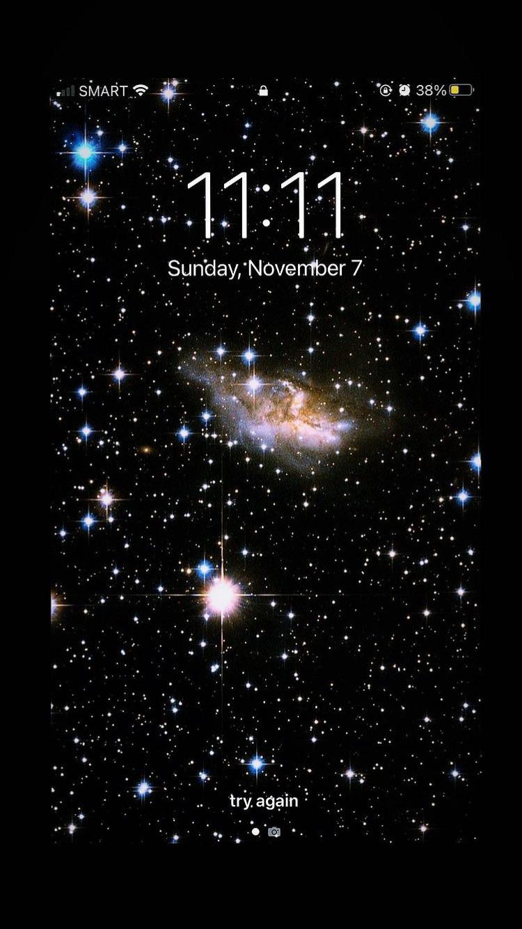 750x1334 Can anyone help me find this wallpaper? I would like a HQ of this wallpaper, thank you! :)