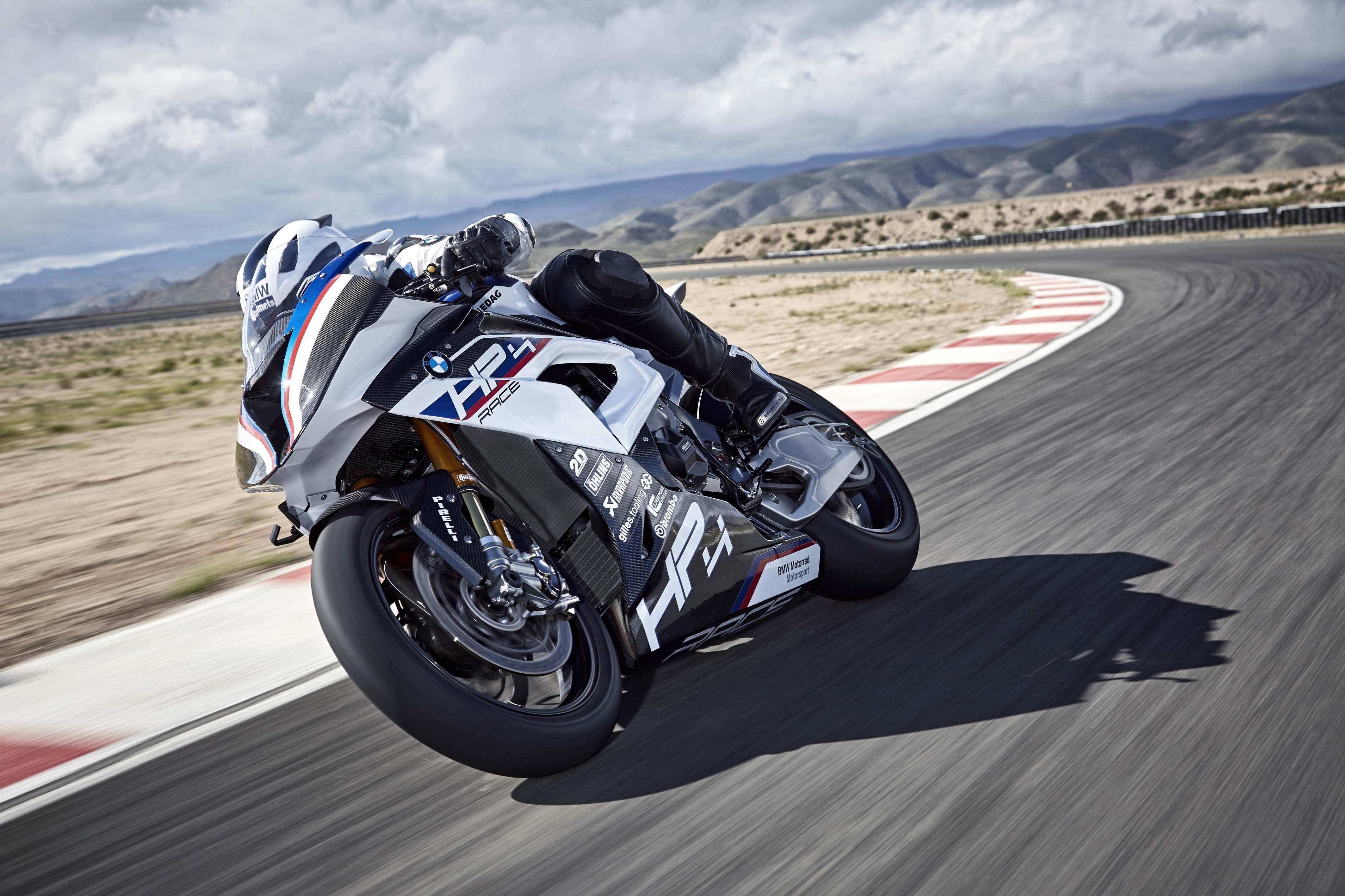4252x2834 K, #Superbike, #BMW HP4 Race. Cars and Bikes wallpaper