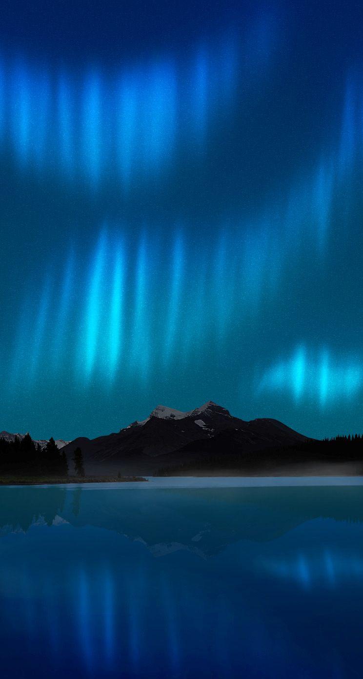 744x1392 Northern Lights Lake Reflection iPhone 5 Wallpaper HD