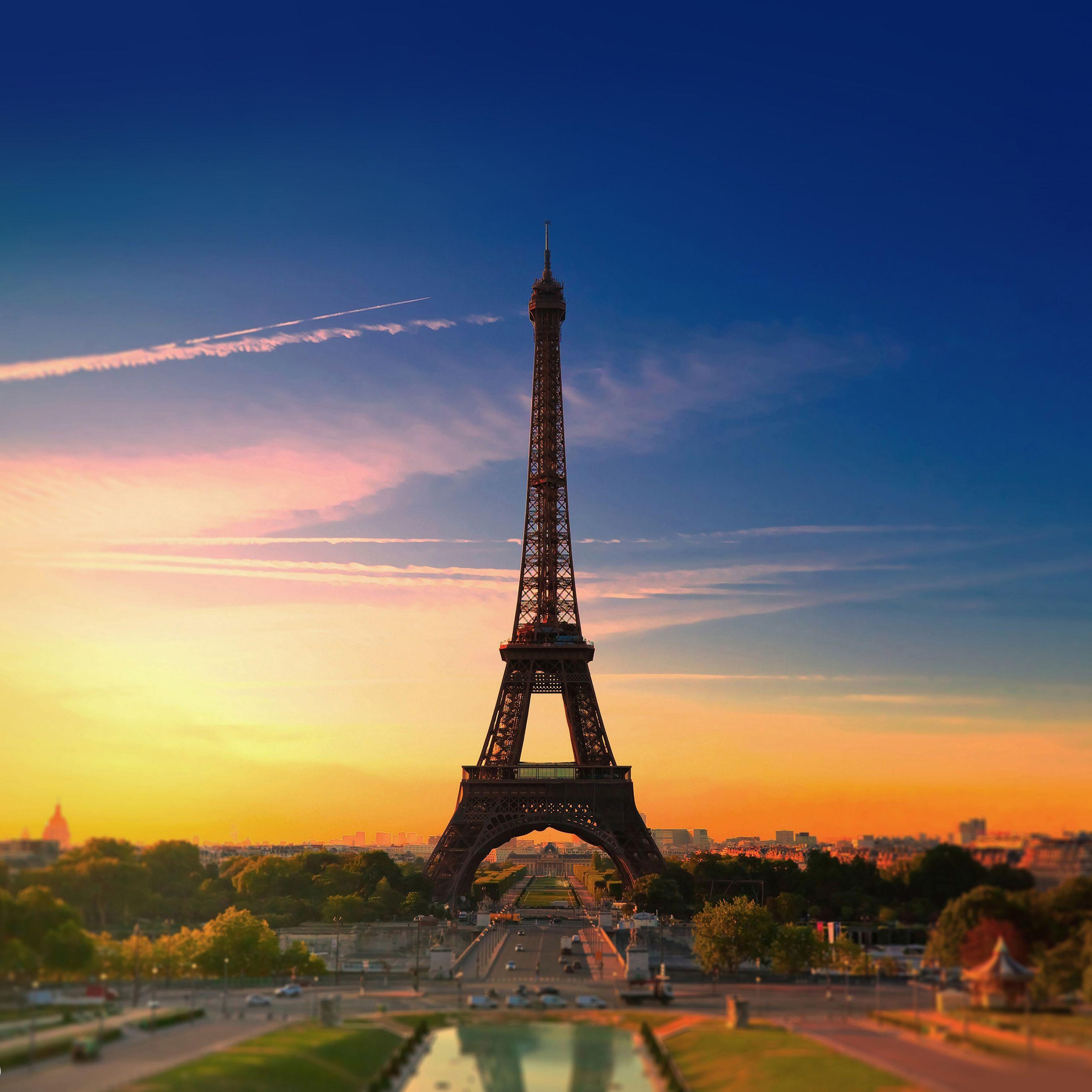 2732x2732 City Of Love Paris Eiffel Tower France