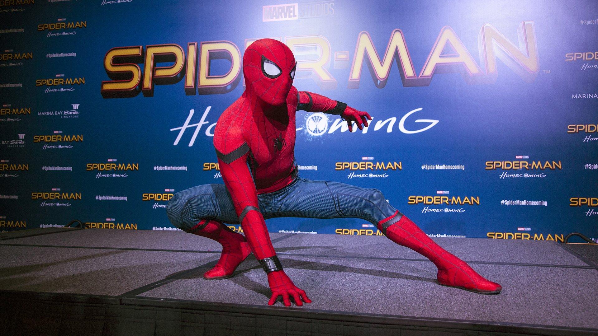 Luxury Spider Man Homecoming Logo Wallpaper