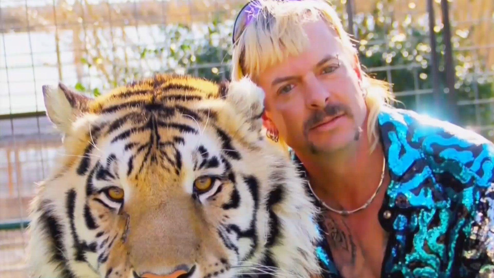 Joe Exotic Wallpapers Top Free Joe Exotic Backgrounds WallpaperAccess