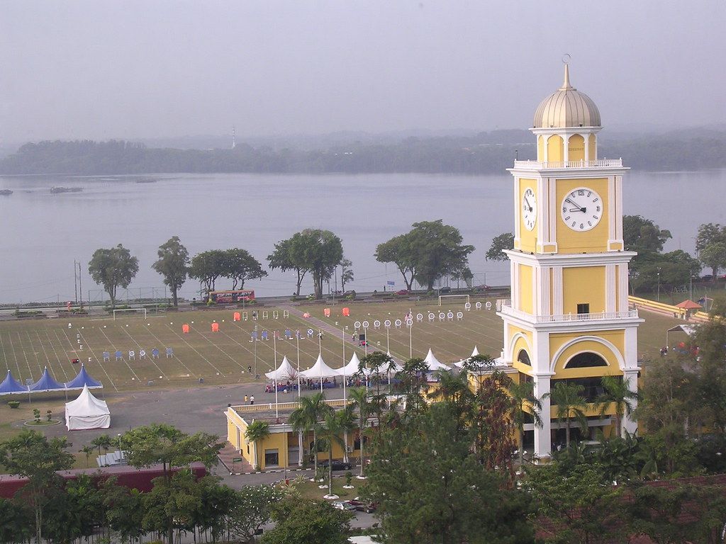 1024x768 Johor Bahru Tower. Singapore is on the other side o