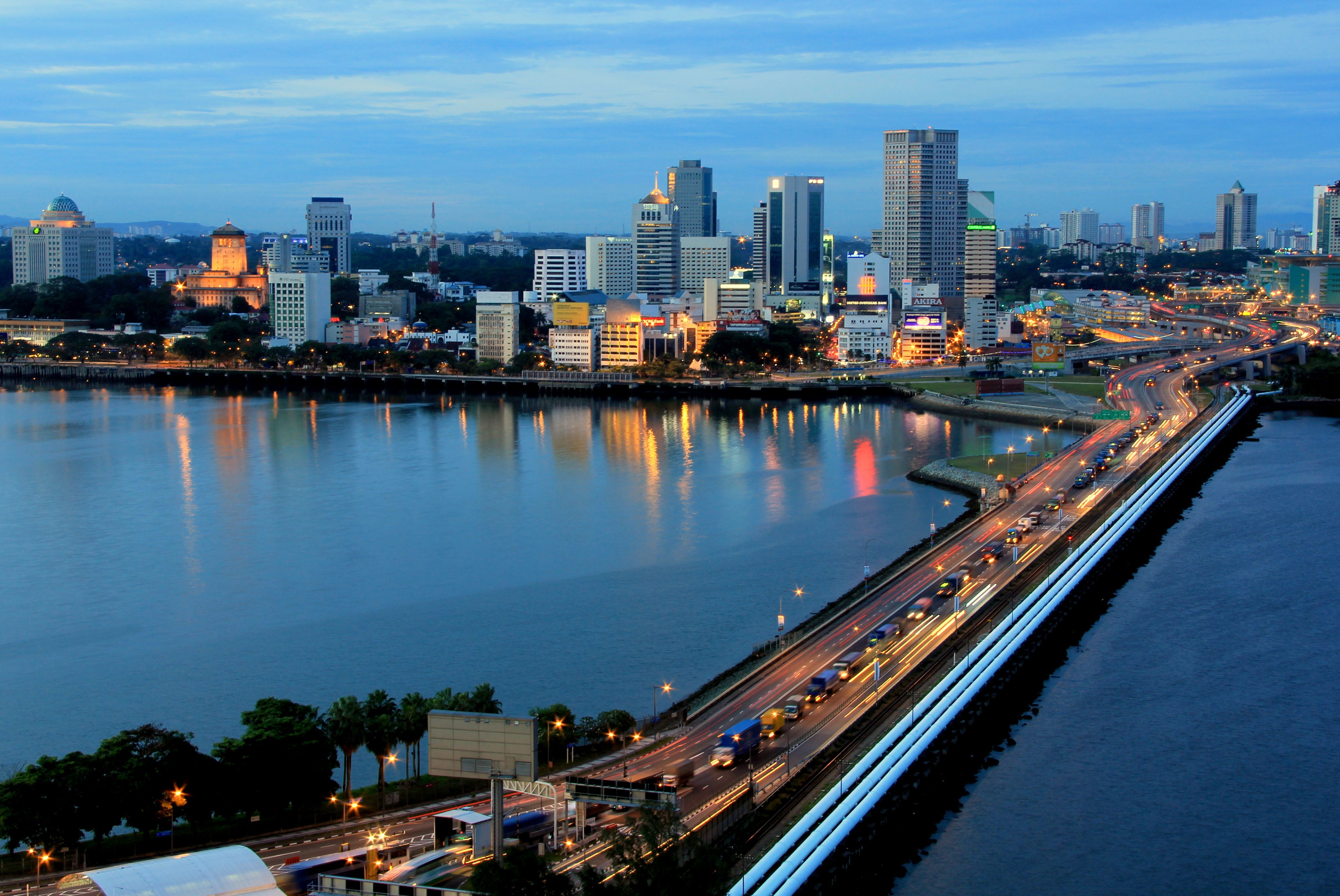 4831x3232 tips on investing in Iskandar Malaysia