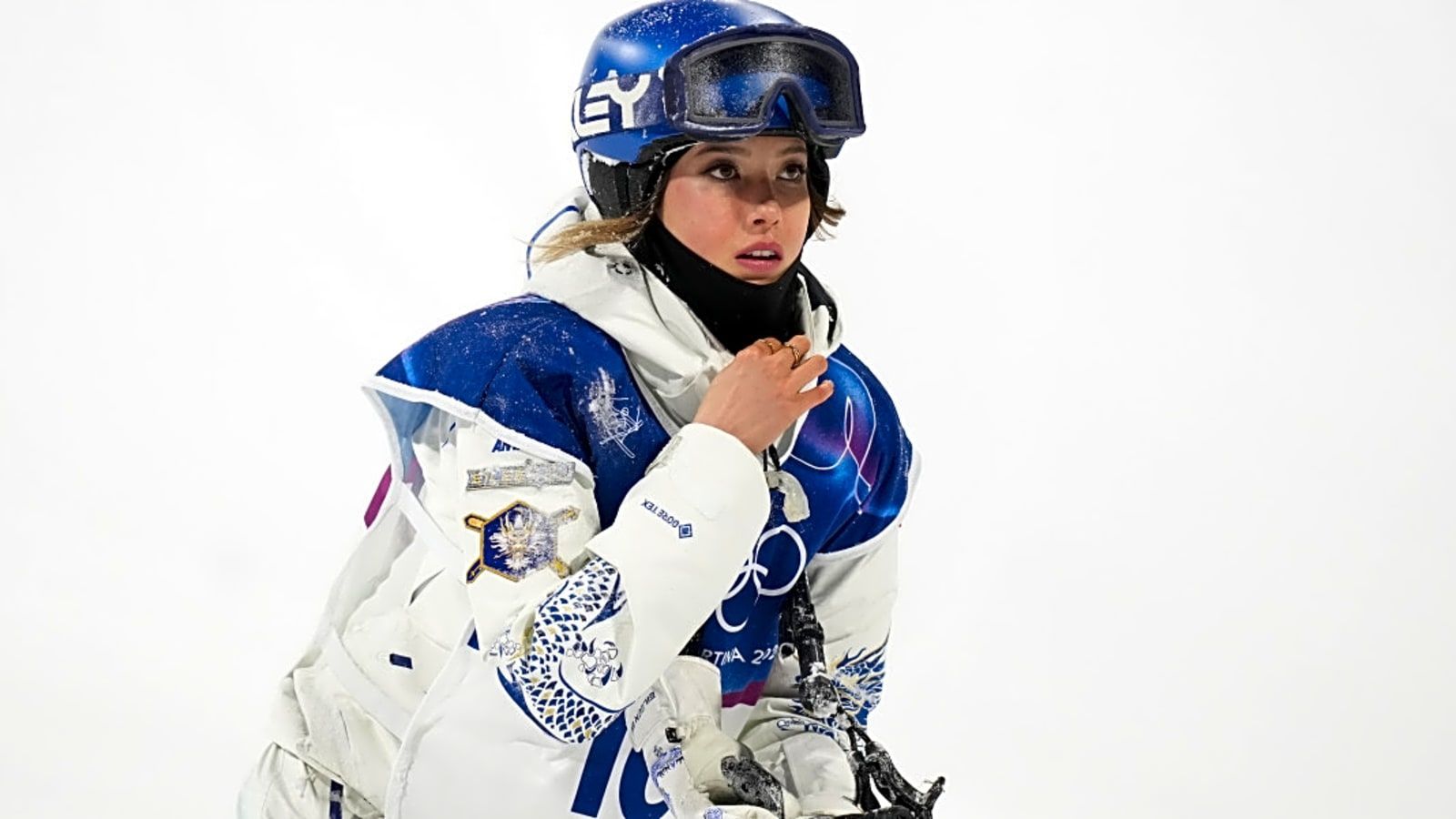 1600x900 Chinese Skier Eileen Gu Announces Personal Loss After 3rd Olympic Medal