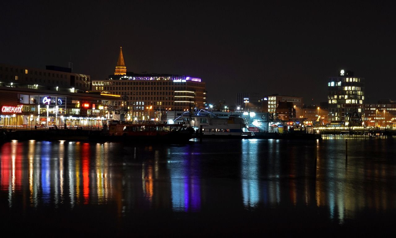 1280x768 Kiel At Night