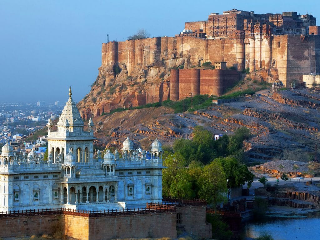 1024x768 Forts and Palaces of Rajasthan