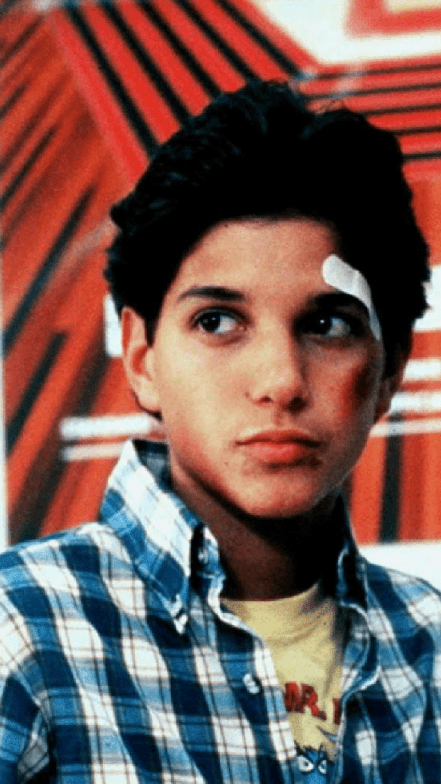 900x1600 Download Actor Ralph Macchio Sporting a Classic 1980's Look Wallpaper