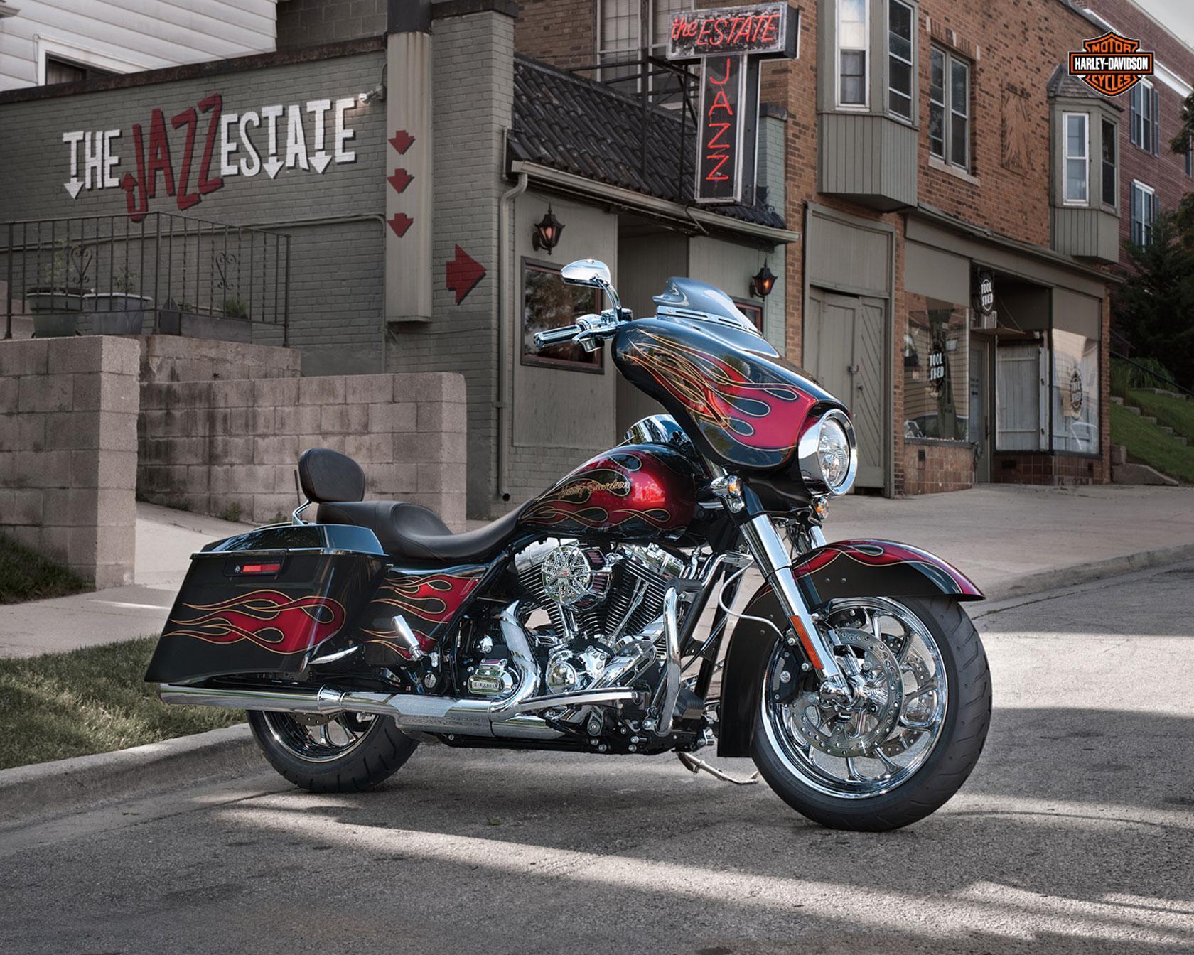 1680x1344 HD 2013 Harley Davidson Flhx Street Glide wide Mobile Wallpaper