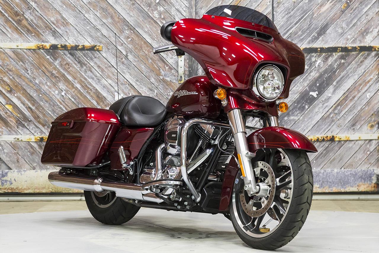 Harley davidson street glide обои