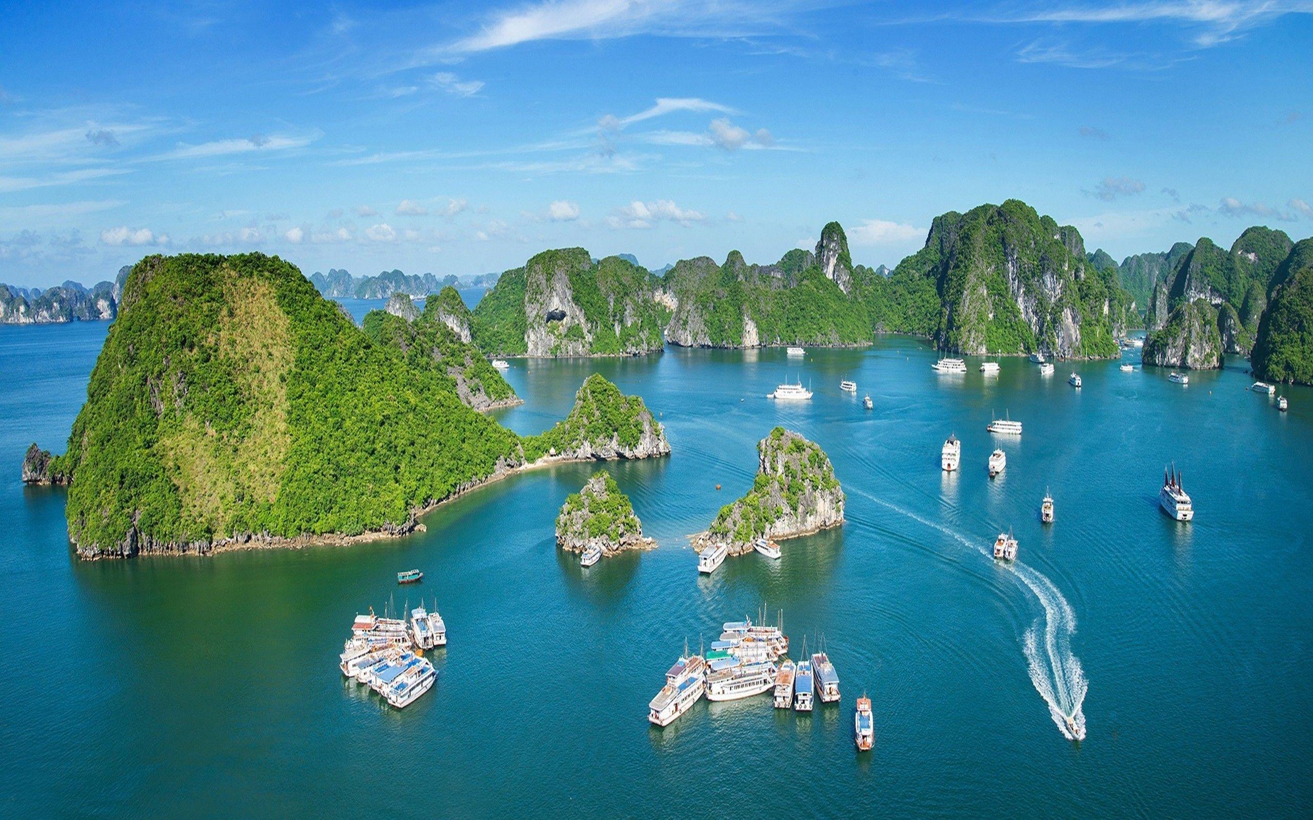 2560x1600 Vietnam Wallpaper